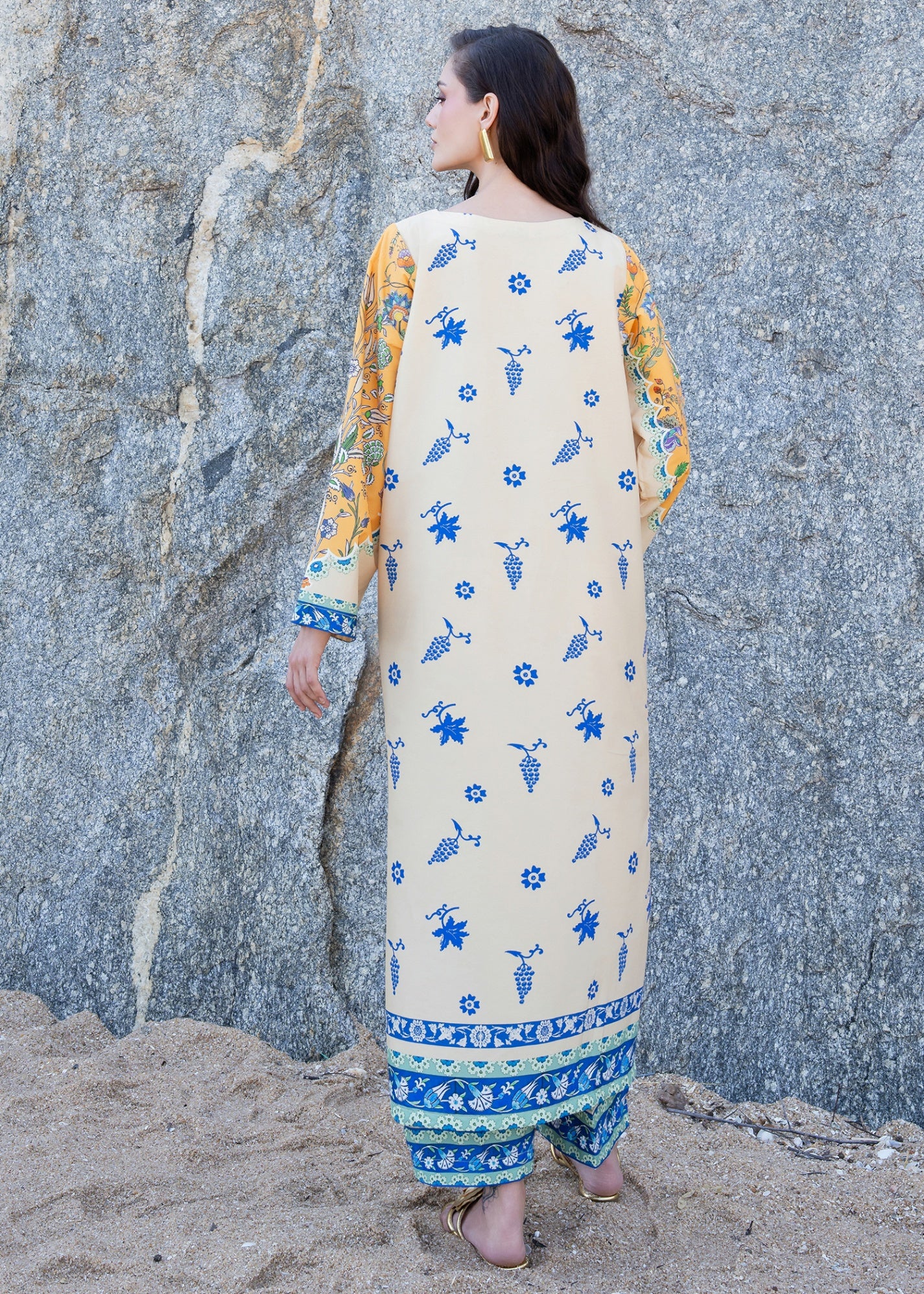 silk grip Kaftan in Multi