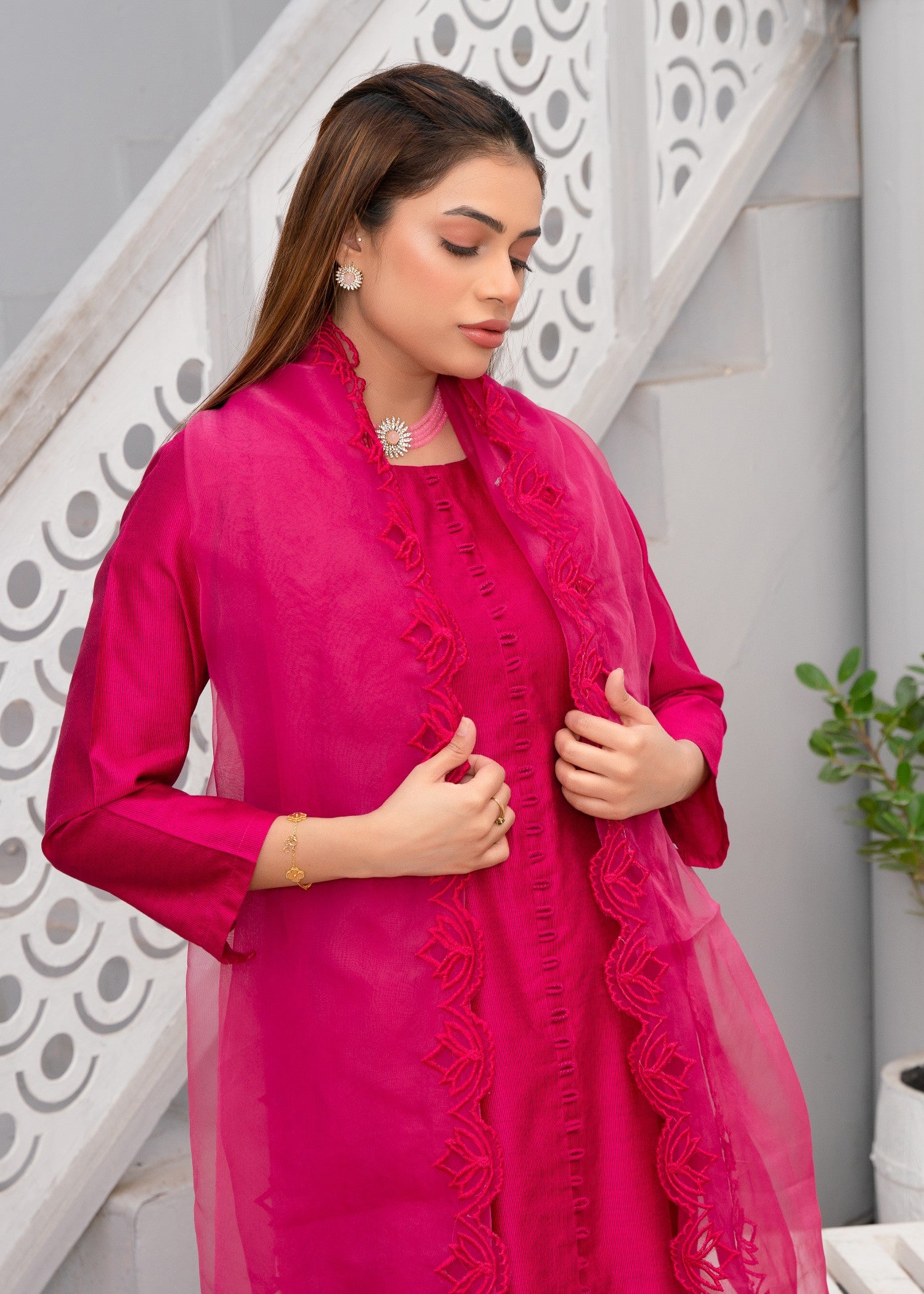 khaddi silk Kurta Set in Hot pink