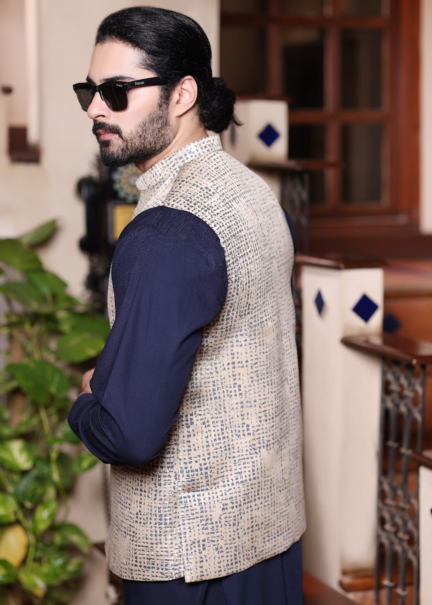 suiting Waistcoat in Blue, gold