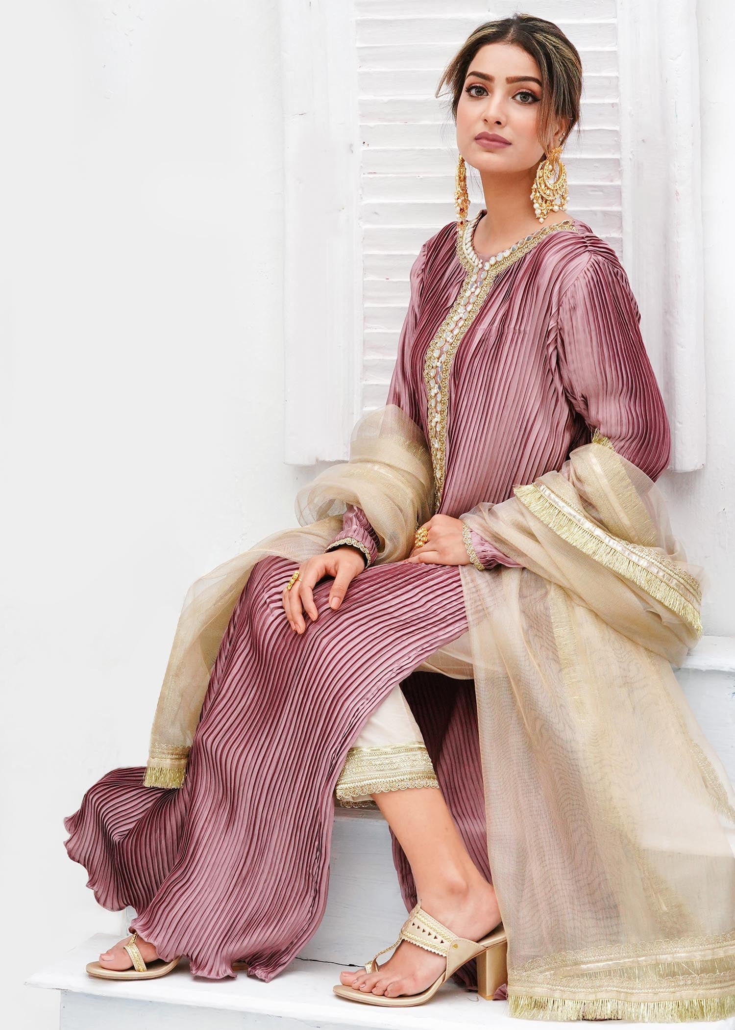 Dupatta in Gold Color by - Trendy Women Dupatta BEM0755