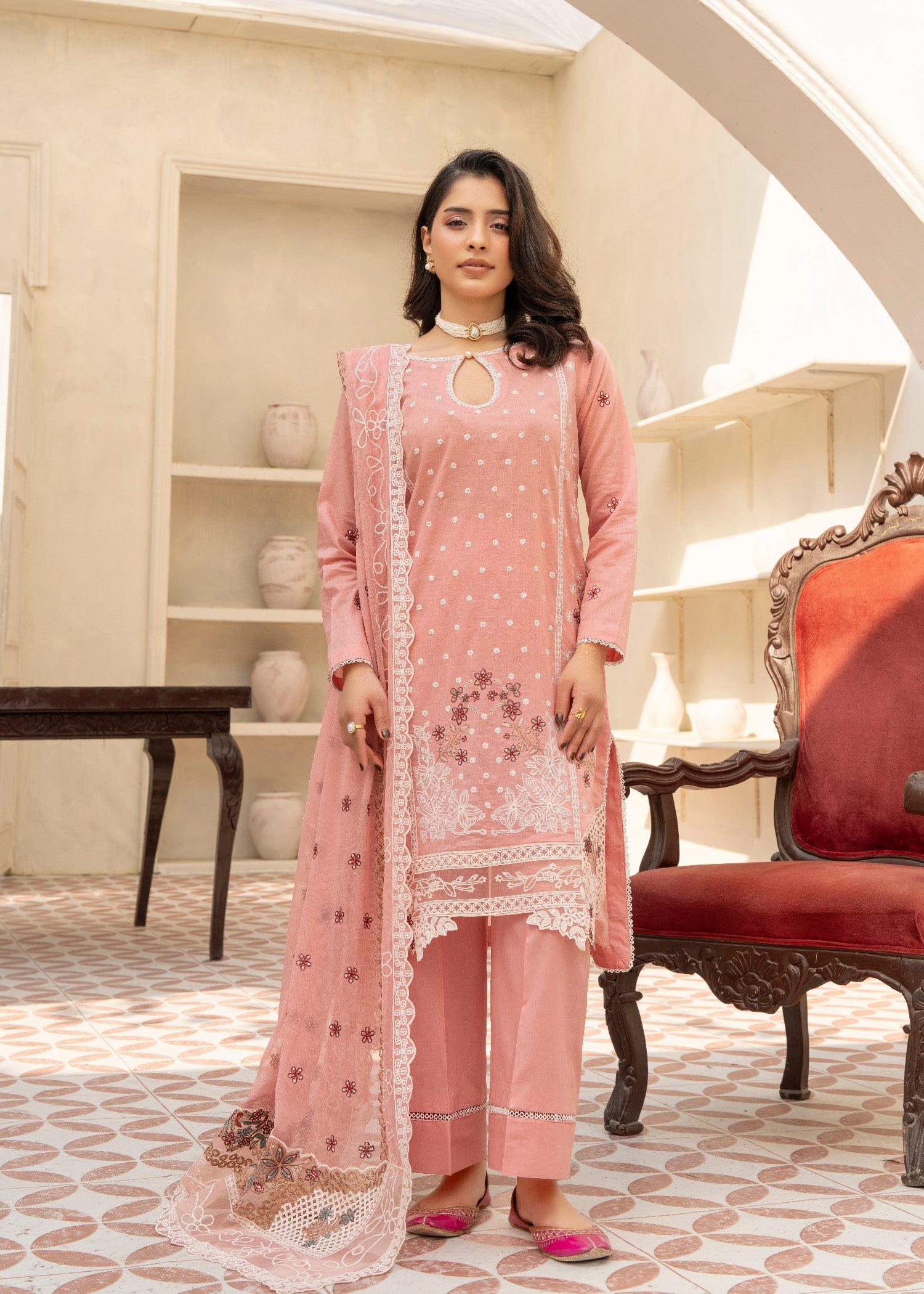 lawn cotton Kurta Set in Pale pink