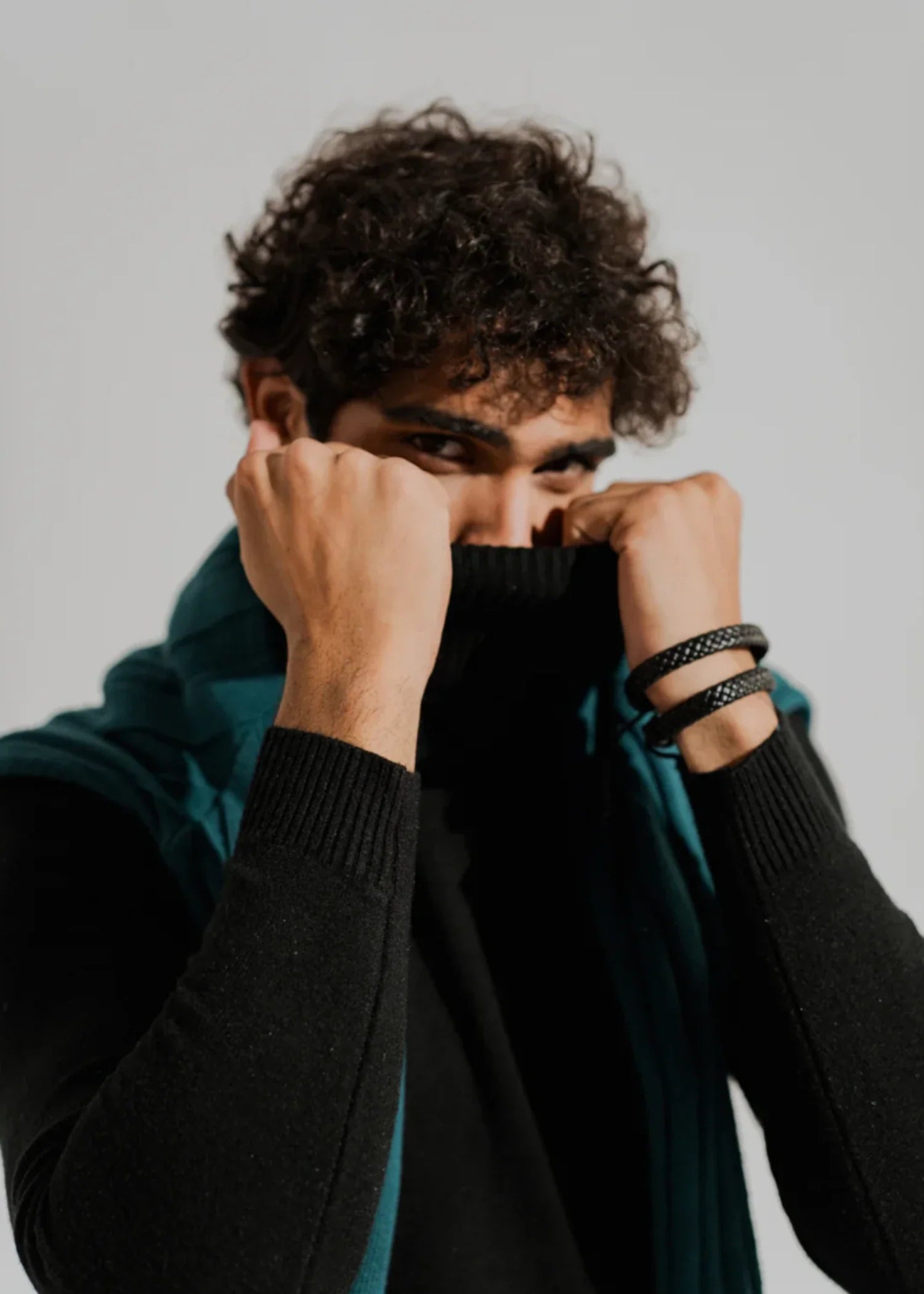 polyester Turtle Neck in Black