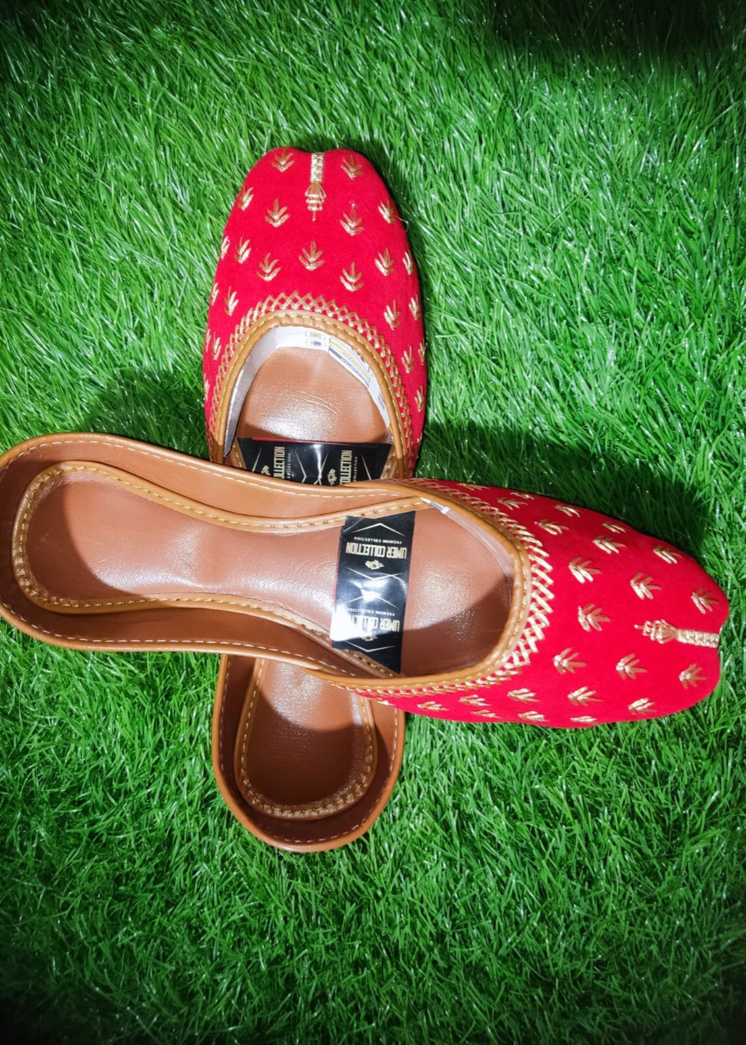 Khussa in Venetian red by - High Quality Women Khussa IST0418