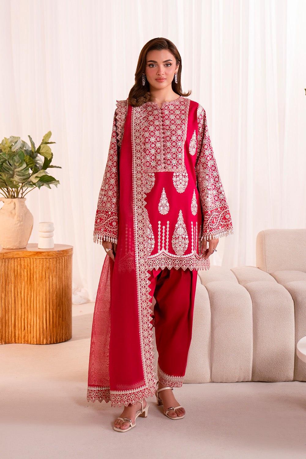Bloom Poise Lawn Edit – GENEVIÈVE - MSU0682
