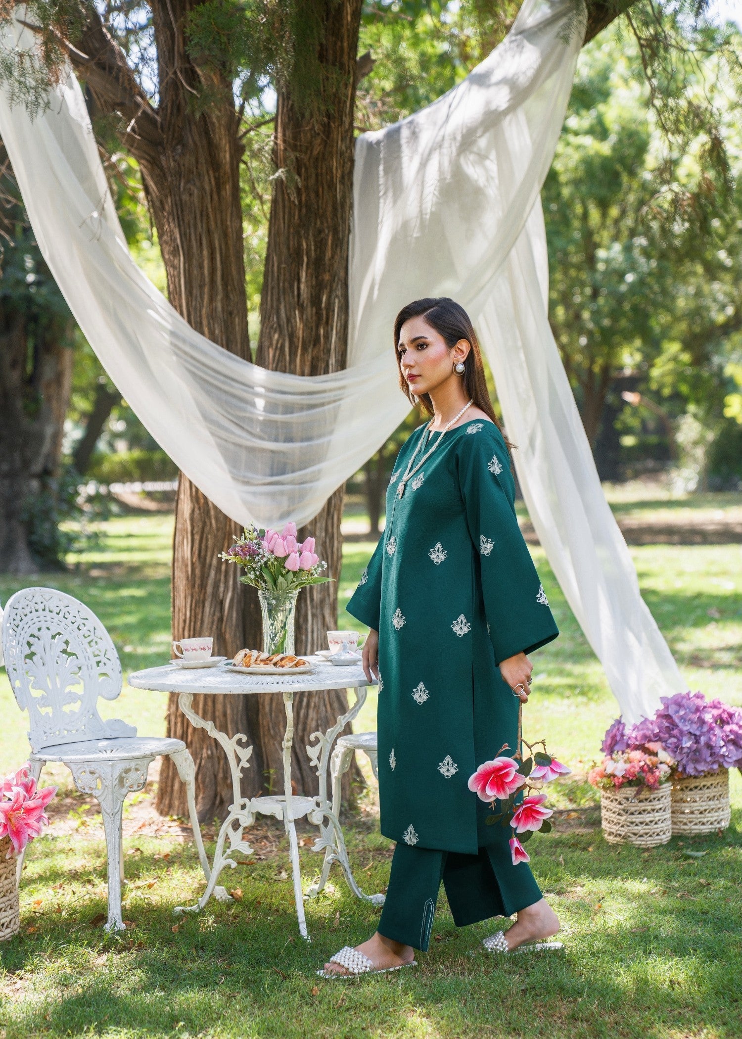 textured lawn Kurta Set in Pine green