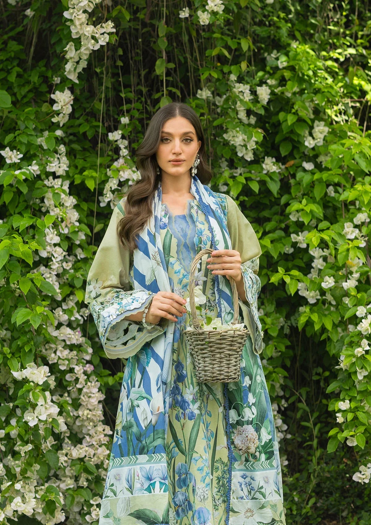 Bridgerton Prints Lawn – EPB-2A GARDEN AFFAIR