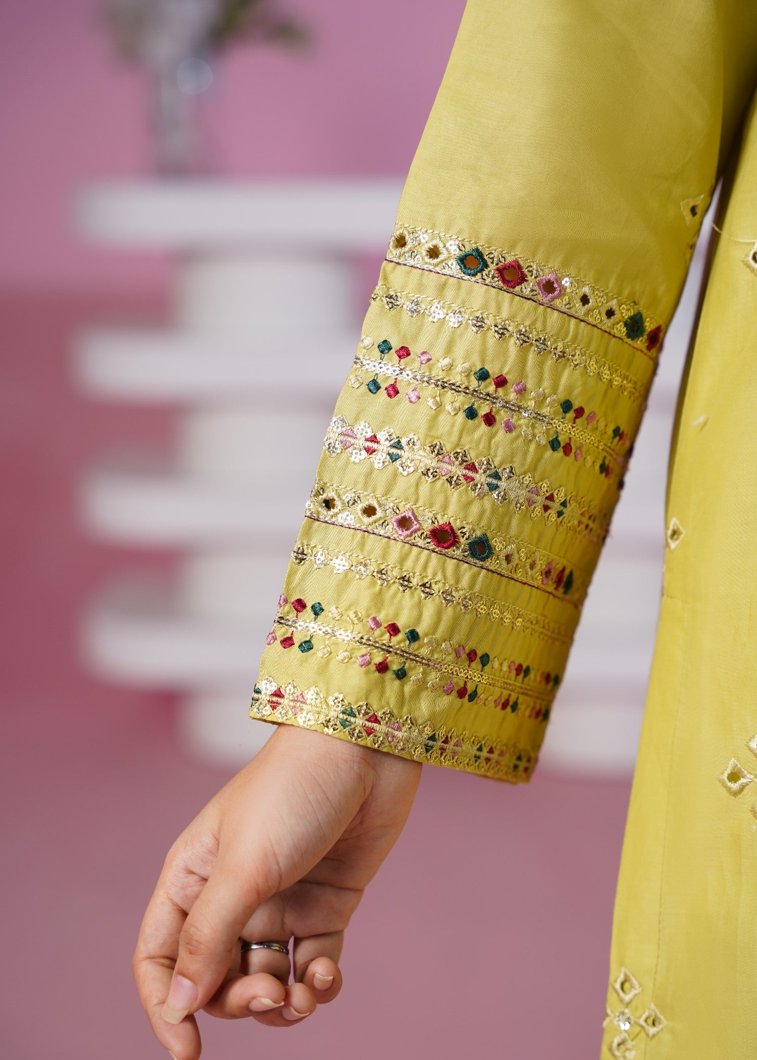 lawn Kurta Set in Pear