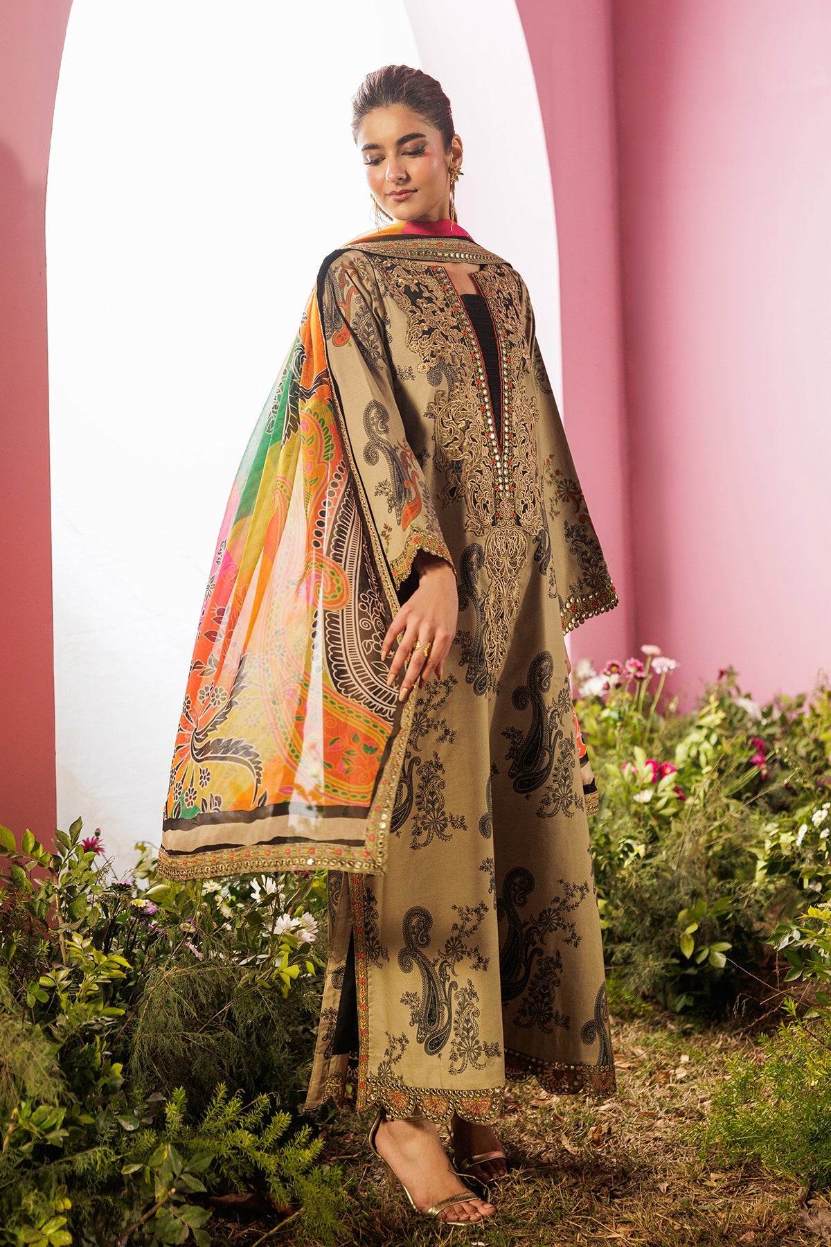 Rang-e-Bahar Lawn – CRB6-07