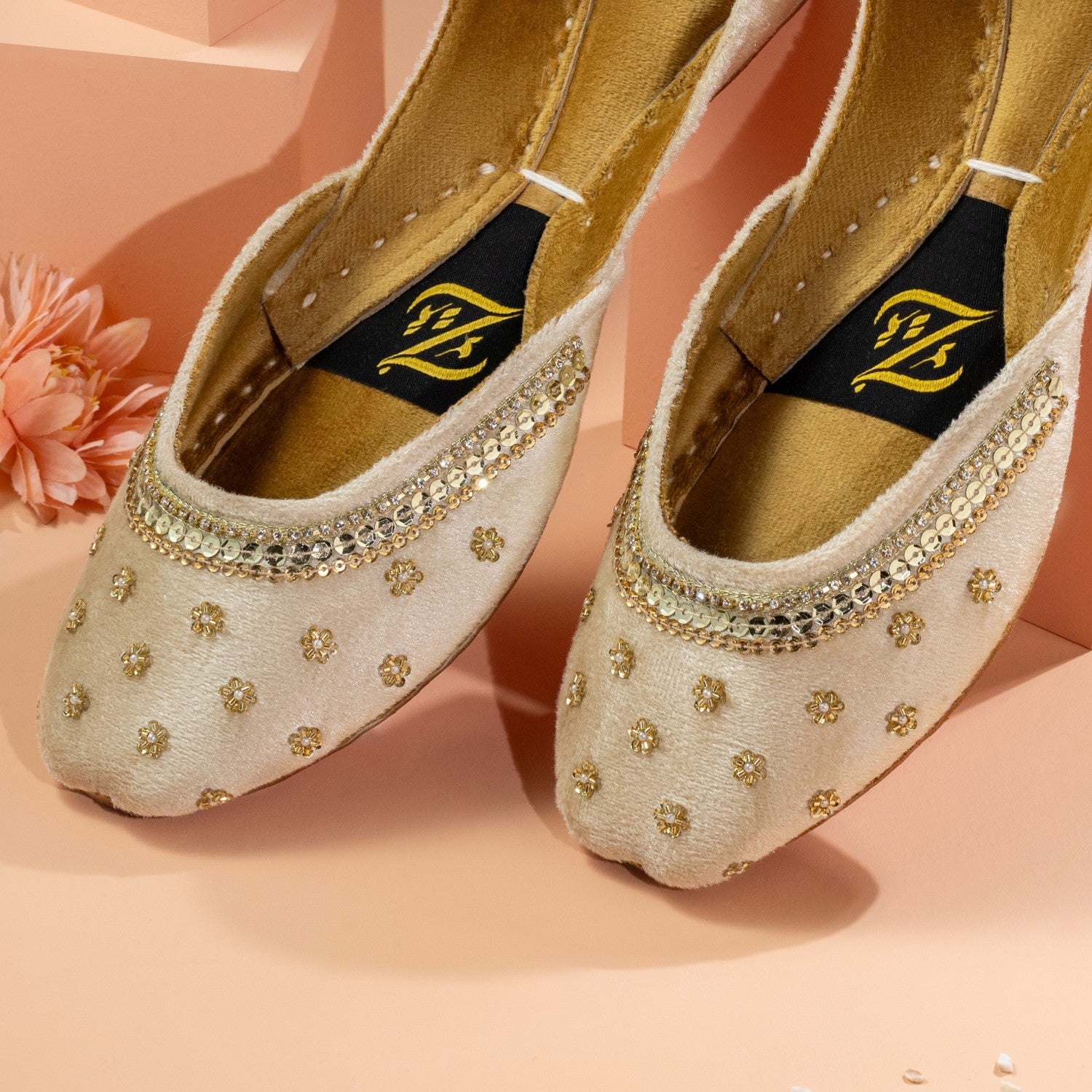 Khussa in Wheat by - High Quality Women Khussa ICU8821