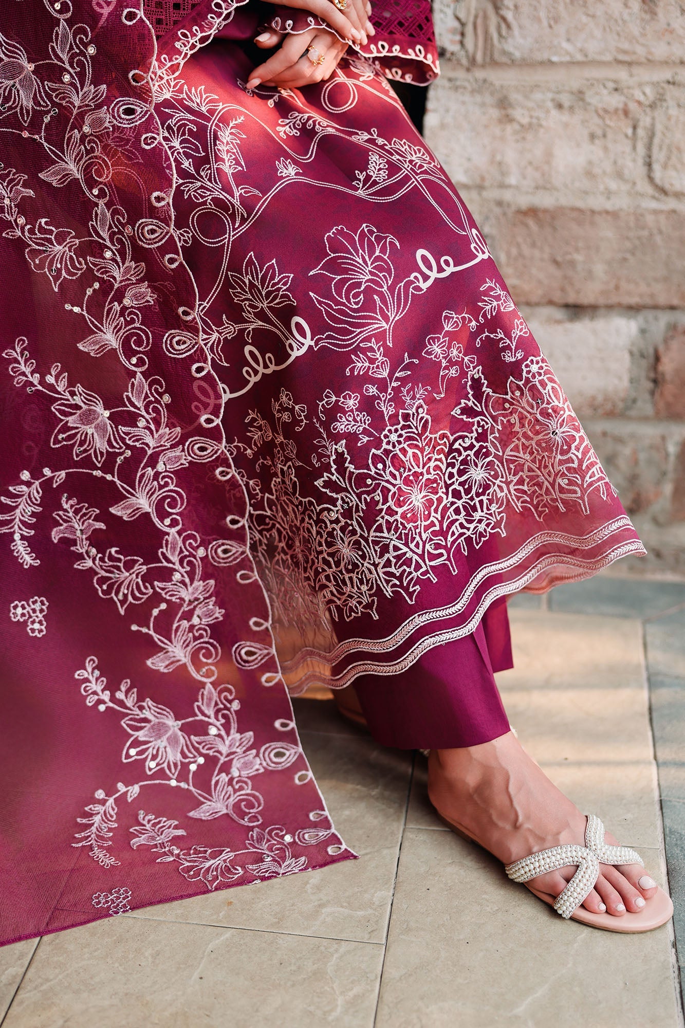 Eid Lawn Edit – Plum Essence