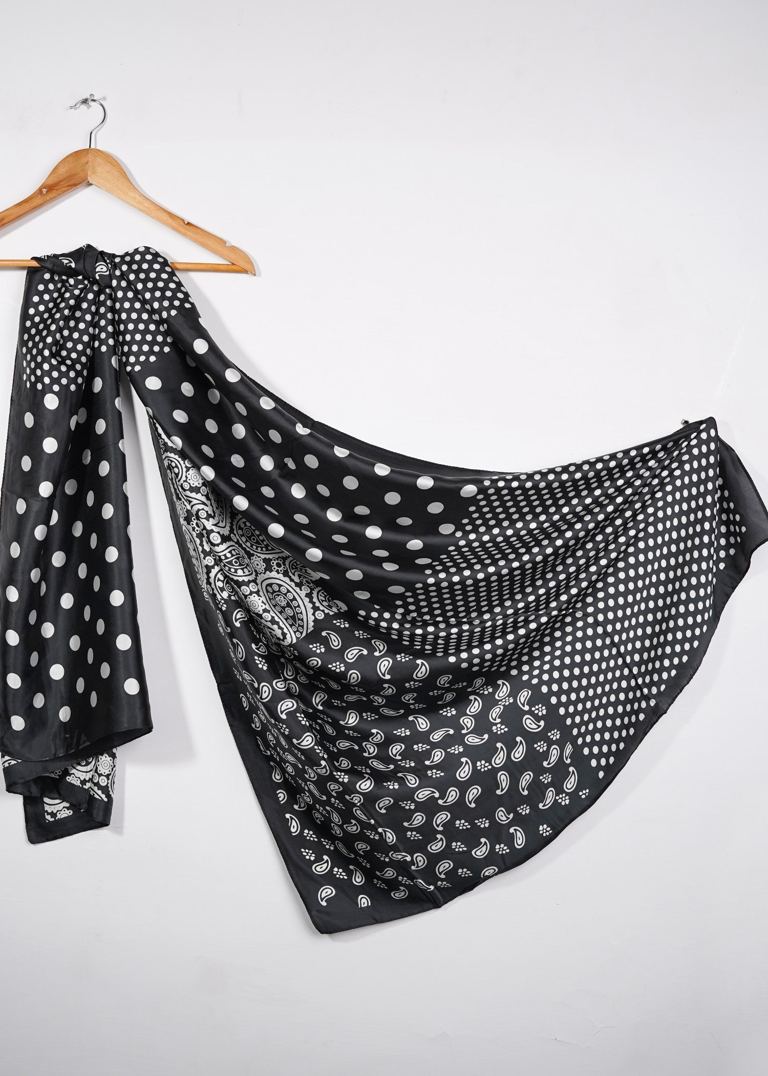 silk Hijab in Black