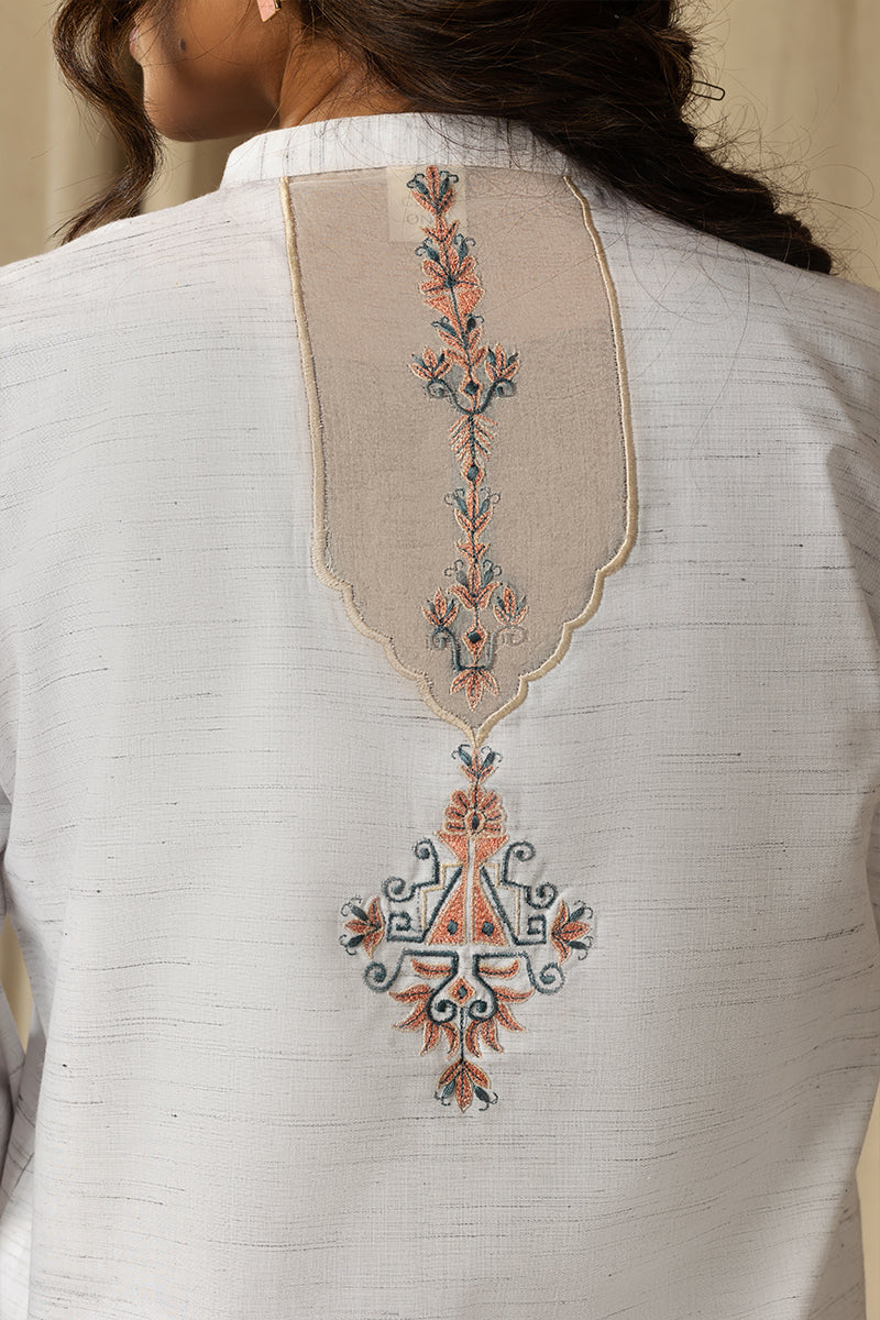 blended satin Kurta Set in Off-white