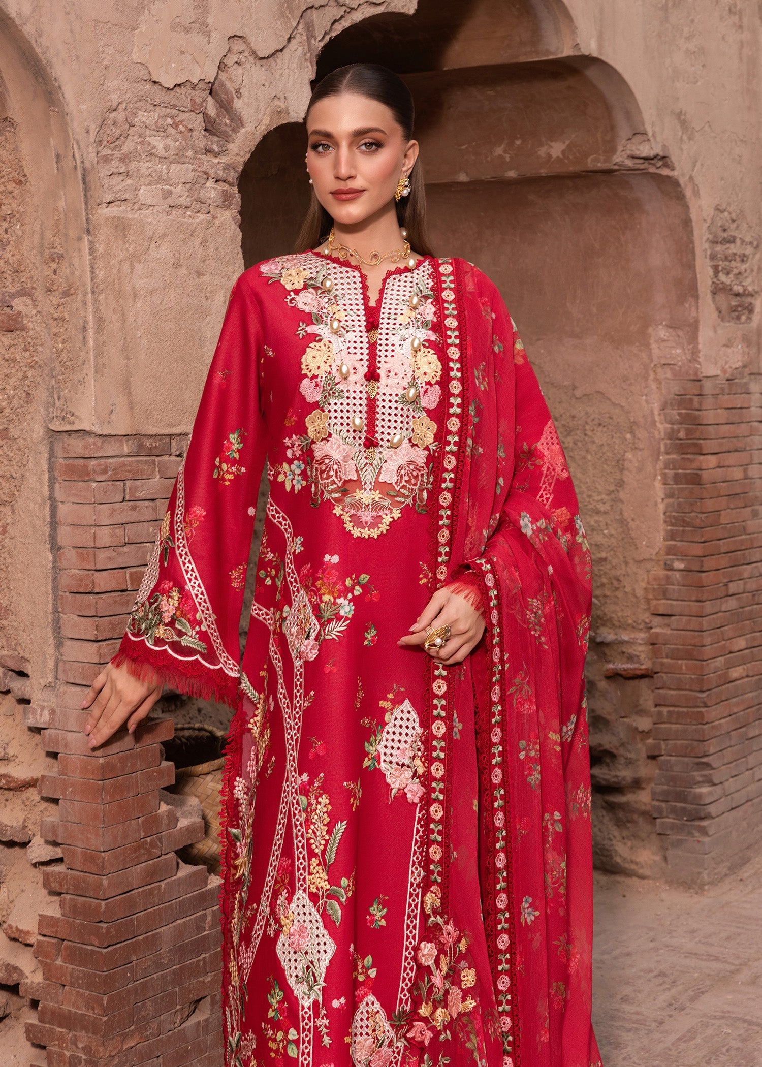 Breeze Festive Luxury Lawn – ROSE-6-A