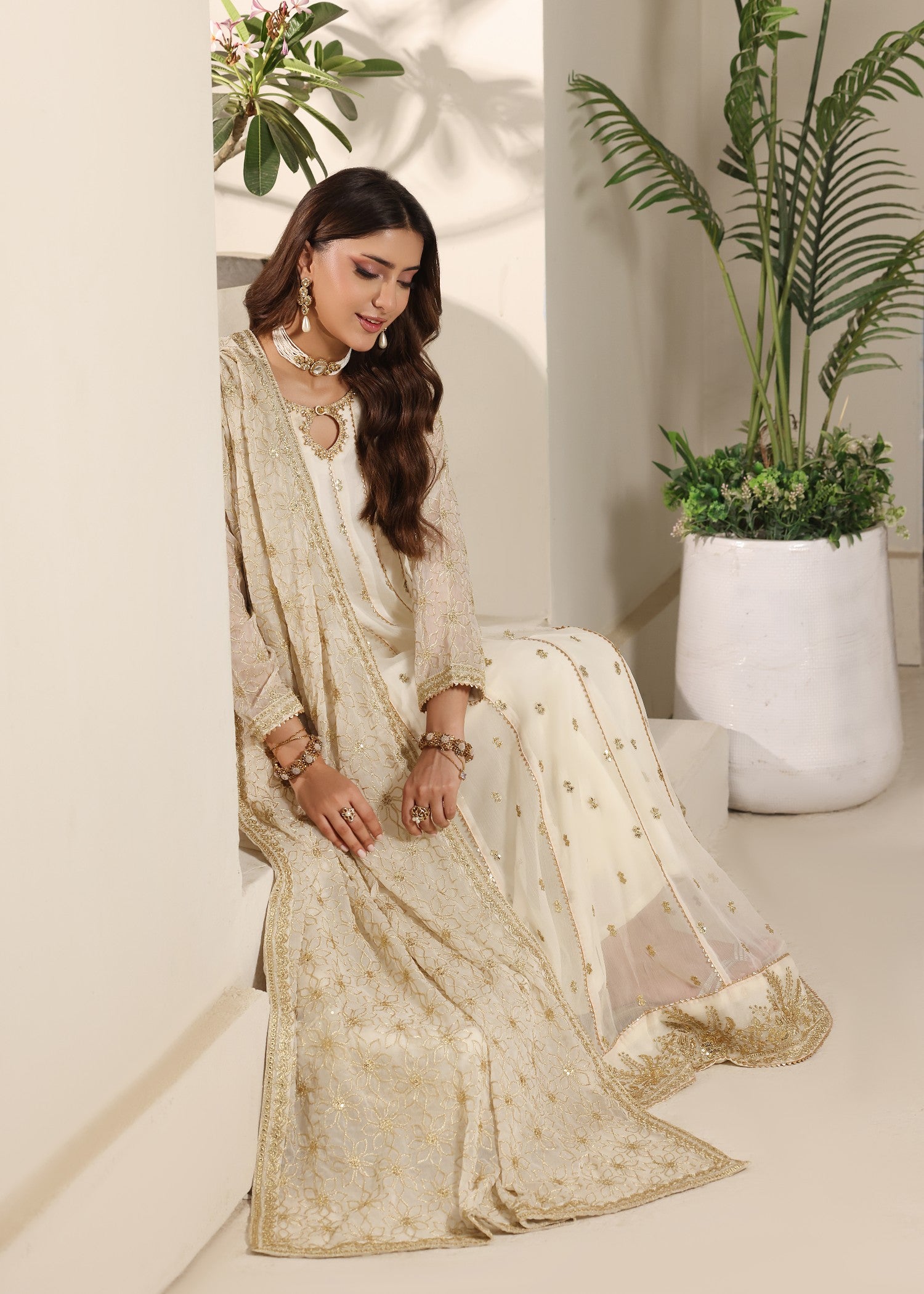 chiffon Maxi in Off-white