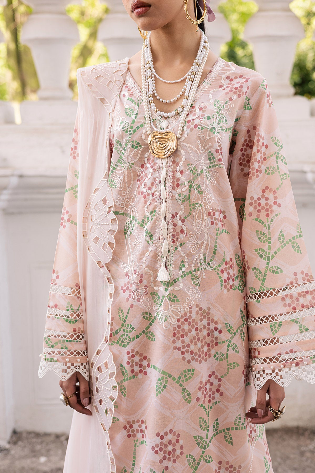 Maya Lawn – NS-169