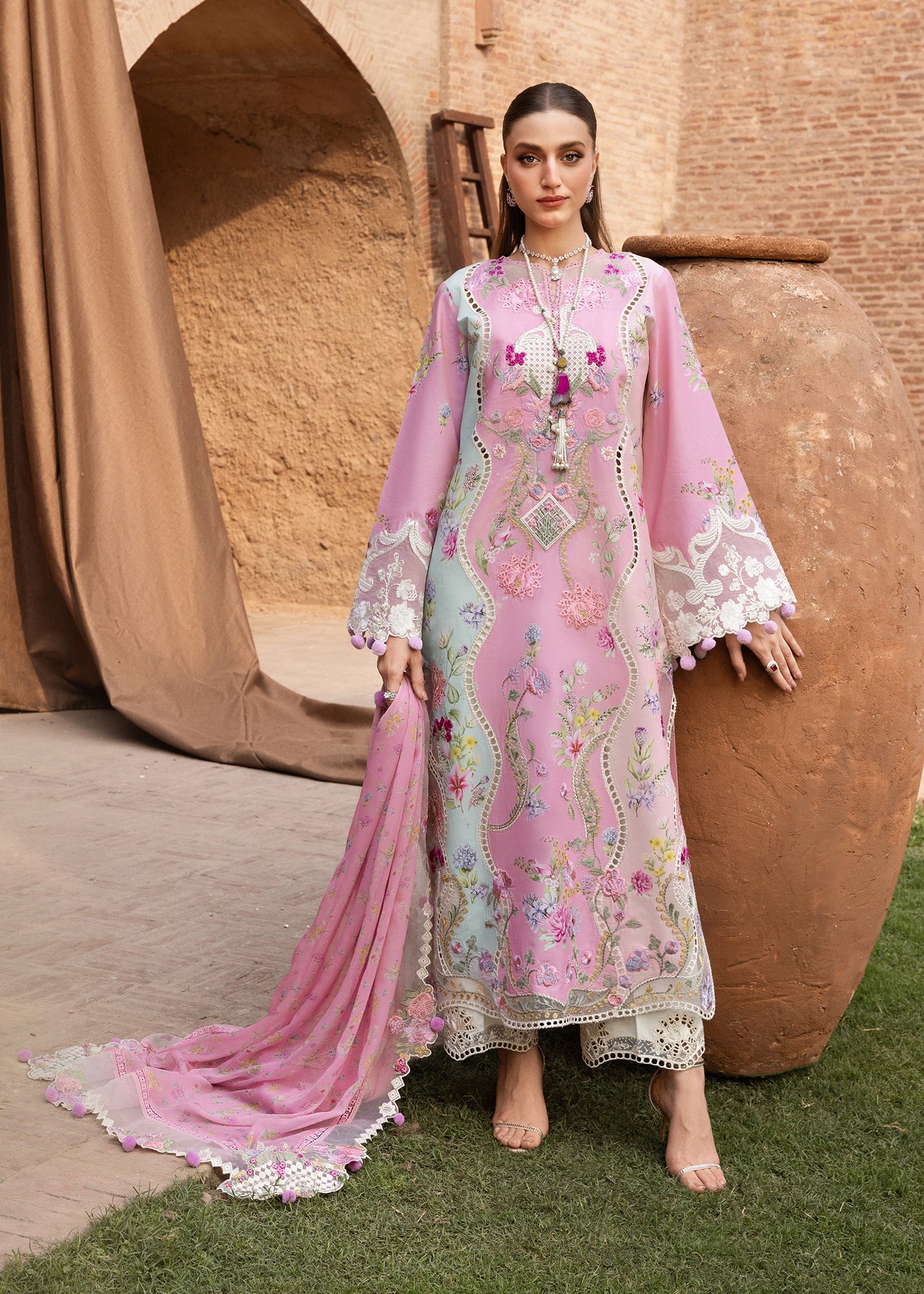 Breeze Festive Luxury Lawn – FAYE-7-A