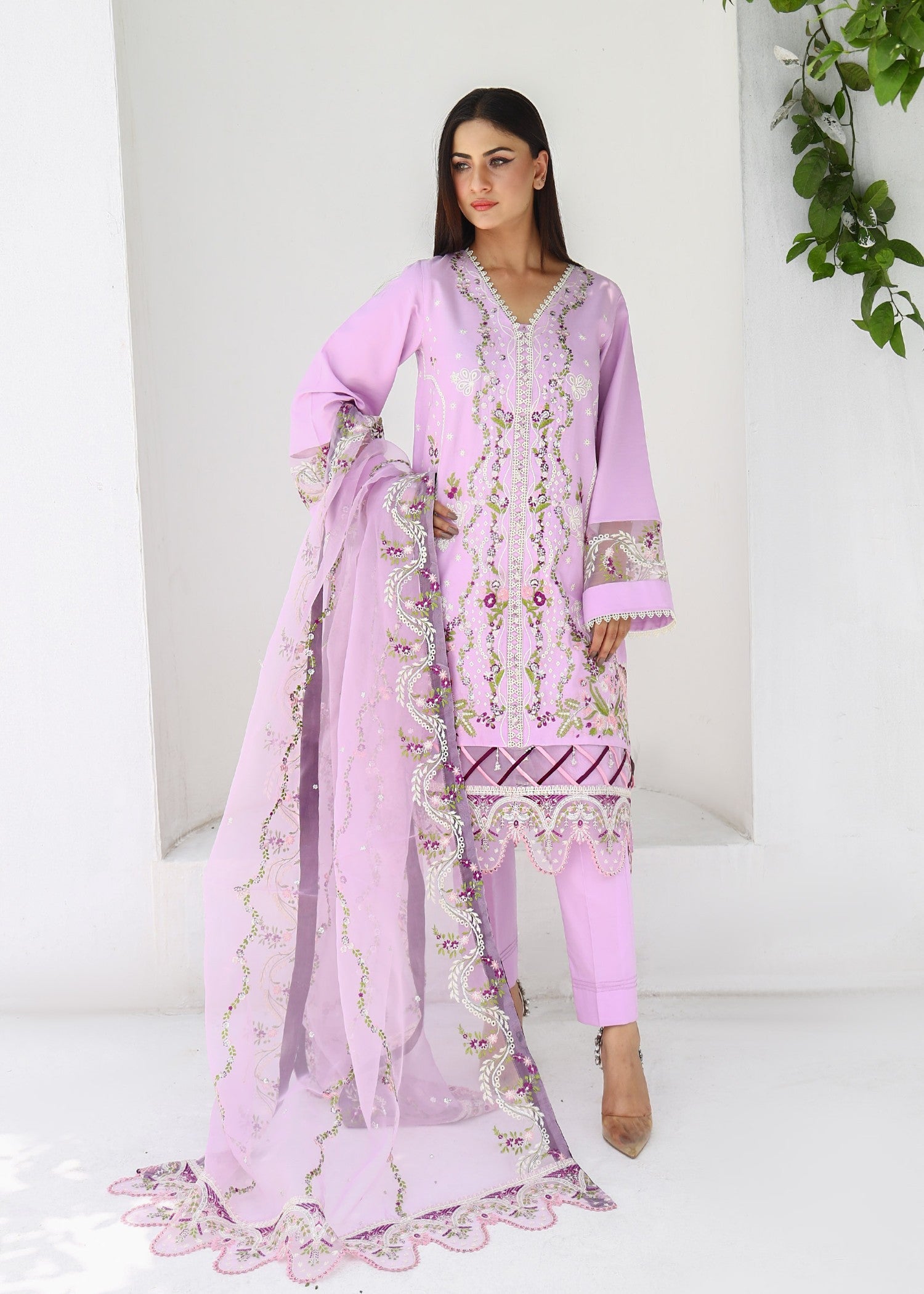 lawn Kurta Set in Lilac