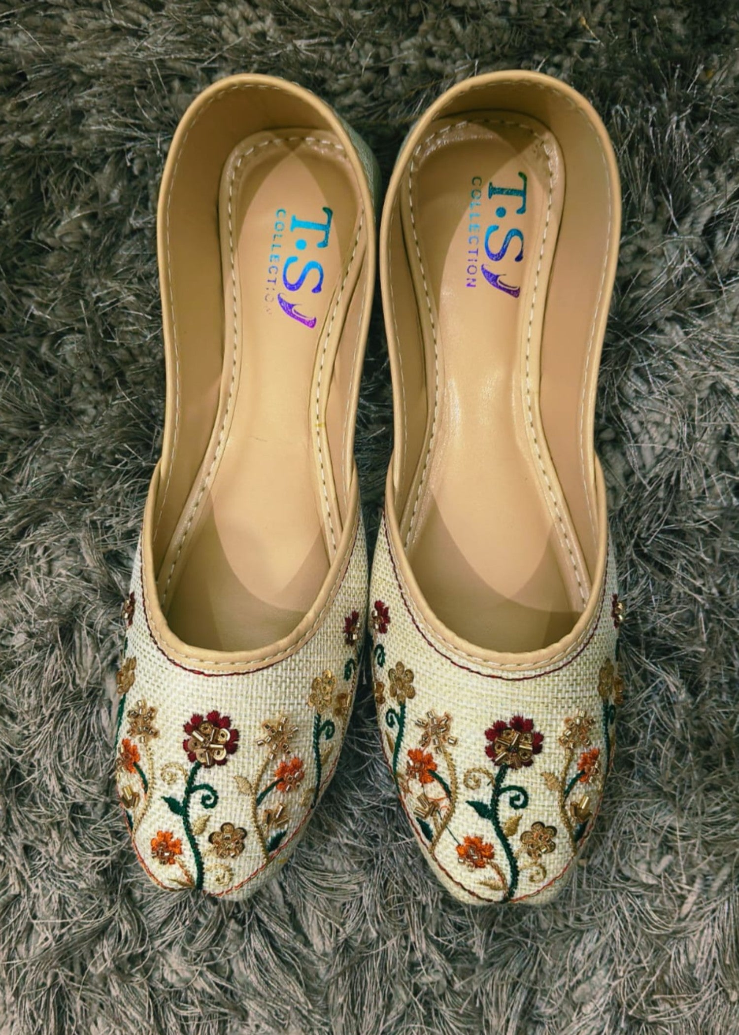 Khussa in Off-white by - High Quality Women Khussa NTG6597