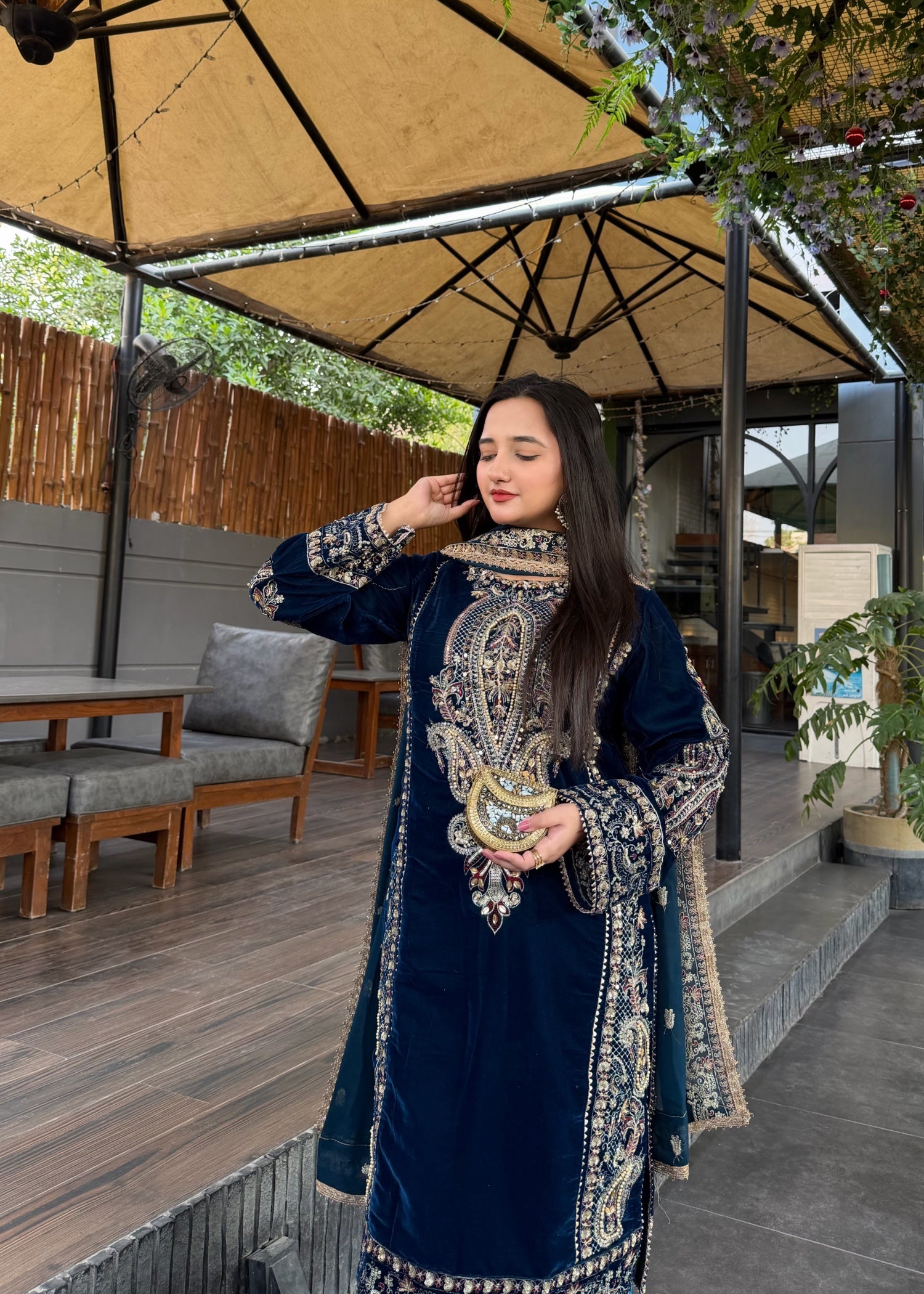 chinese micro velvet 9000 Kurta Set in Dark blue