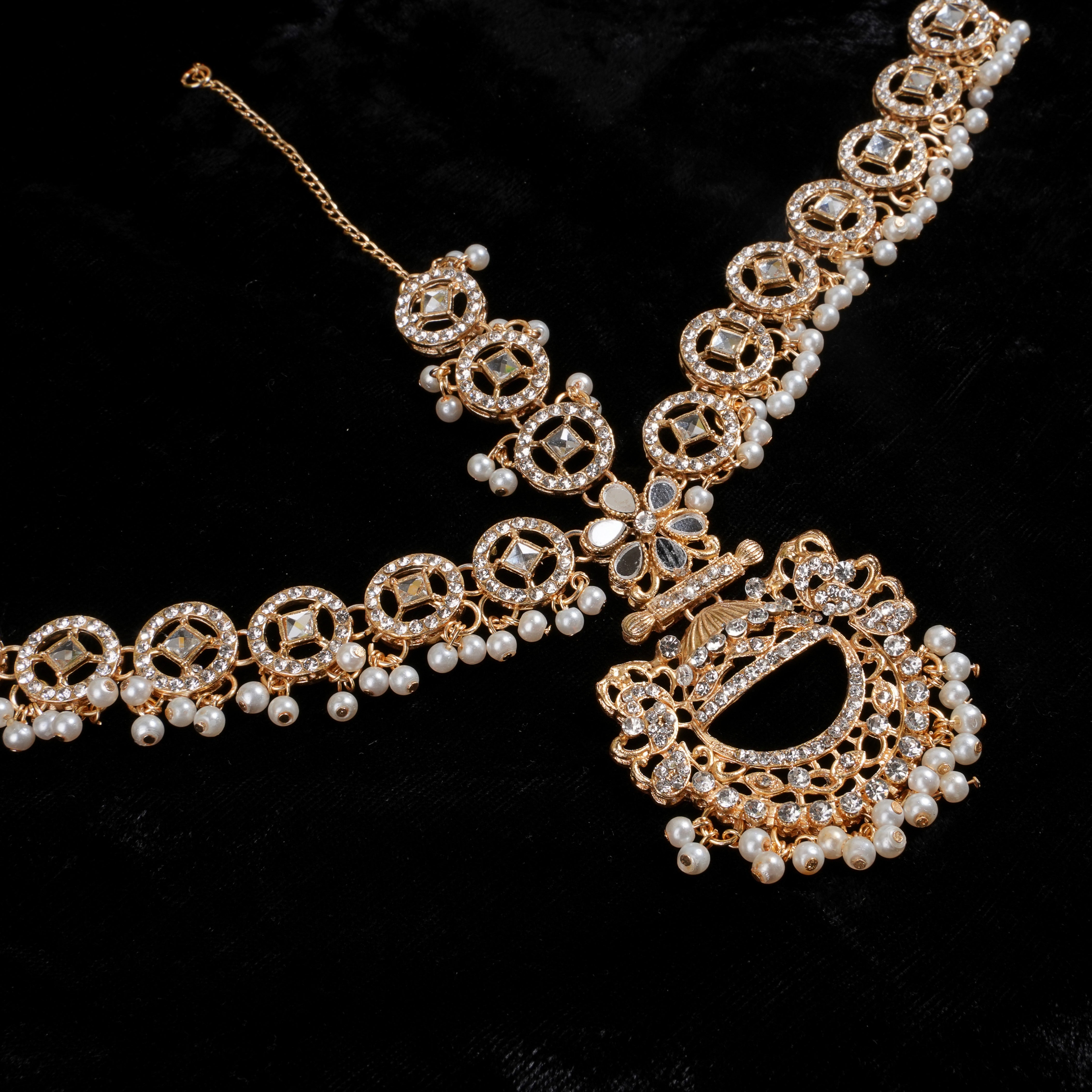 Maatha Pati in Gold, pearl white Color by - Trendy Women Maatha Pati TQP5625