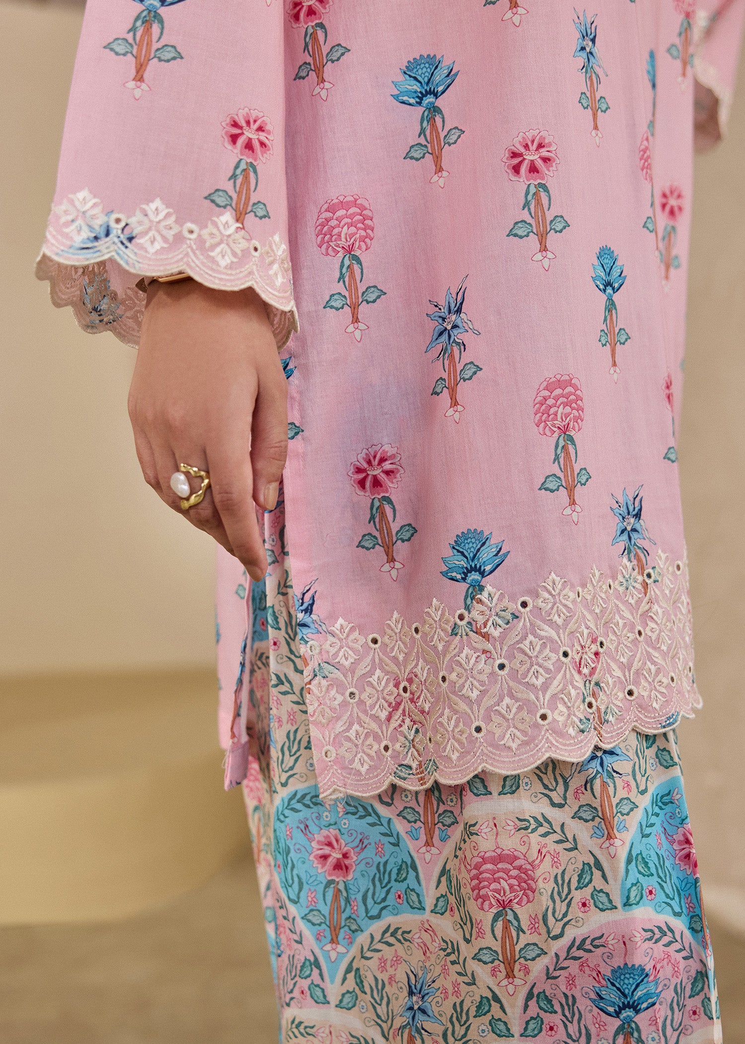 lawn cotton Kurta Set in Multi