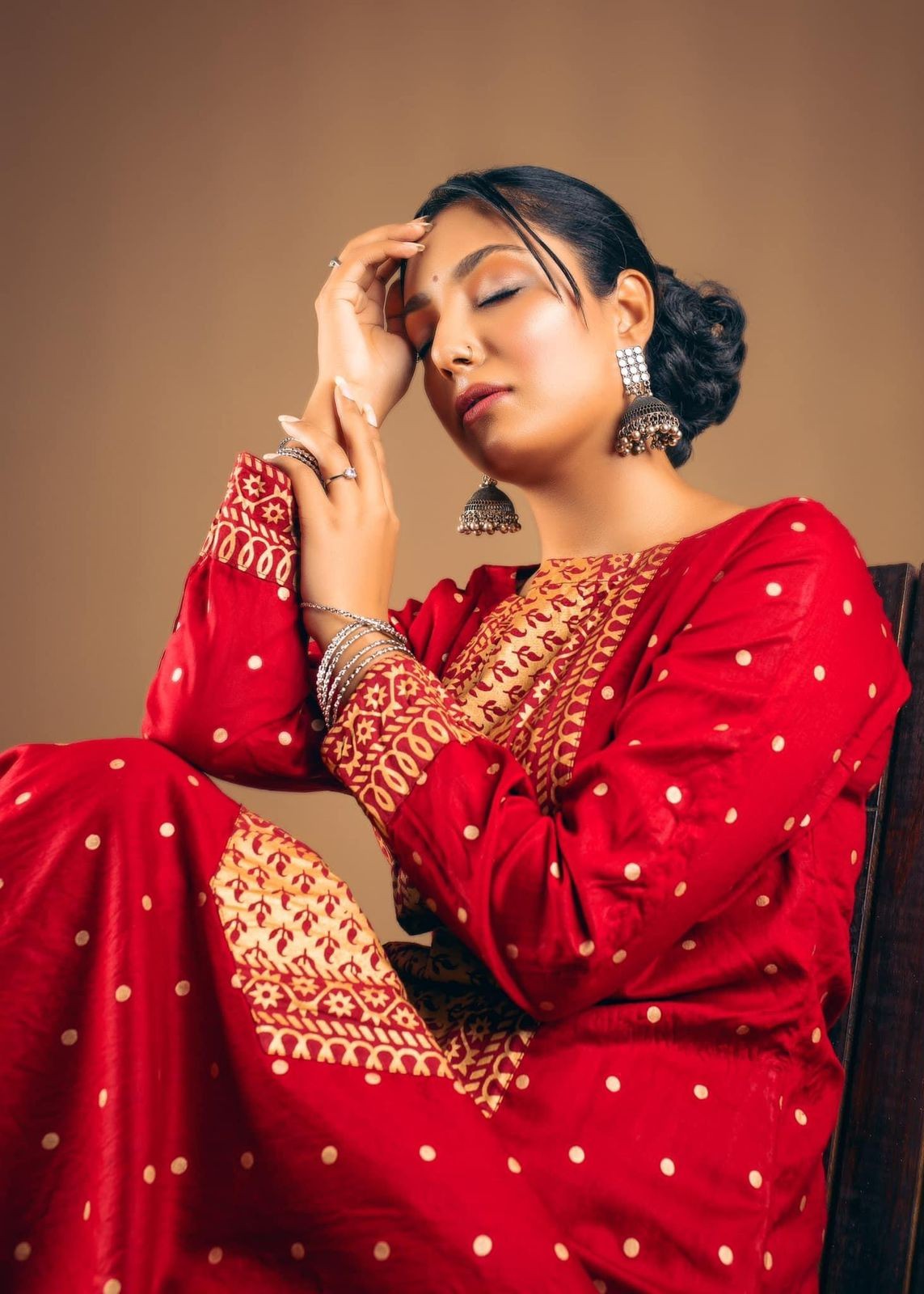 linen Lehenga in Maroon