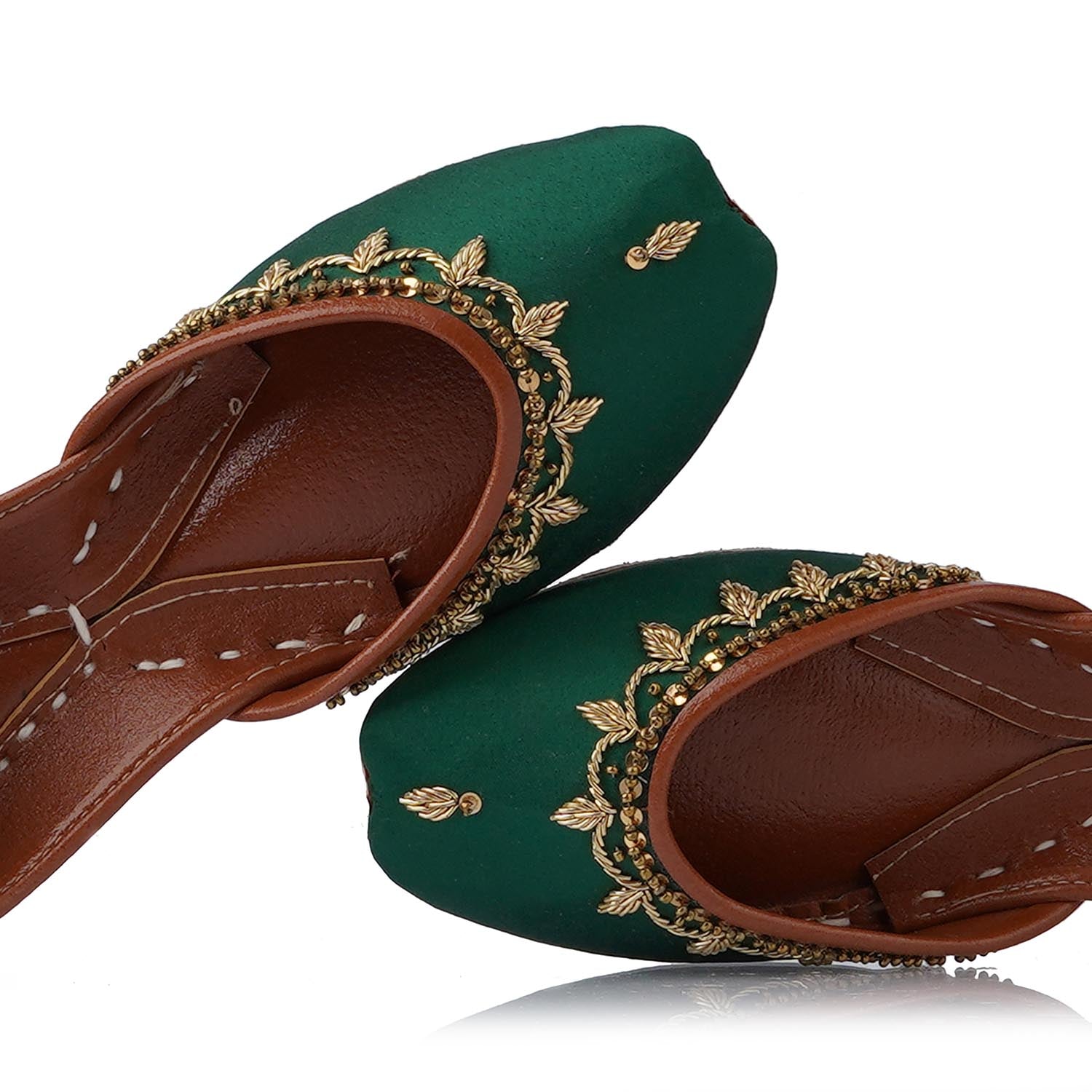 Khussa in Green by - High Quality Women Khussa HPU8767