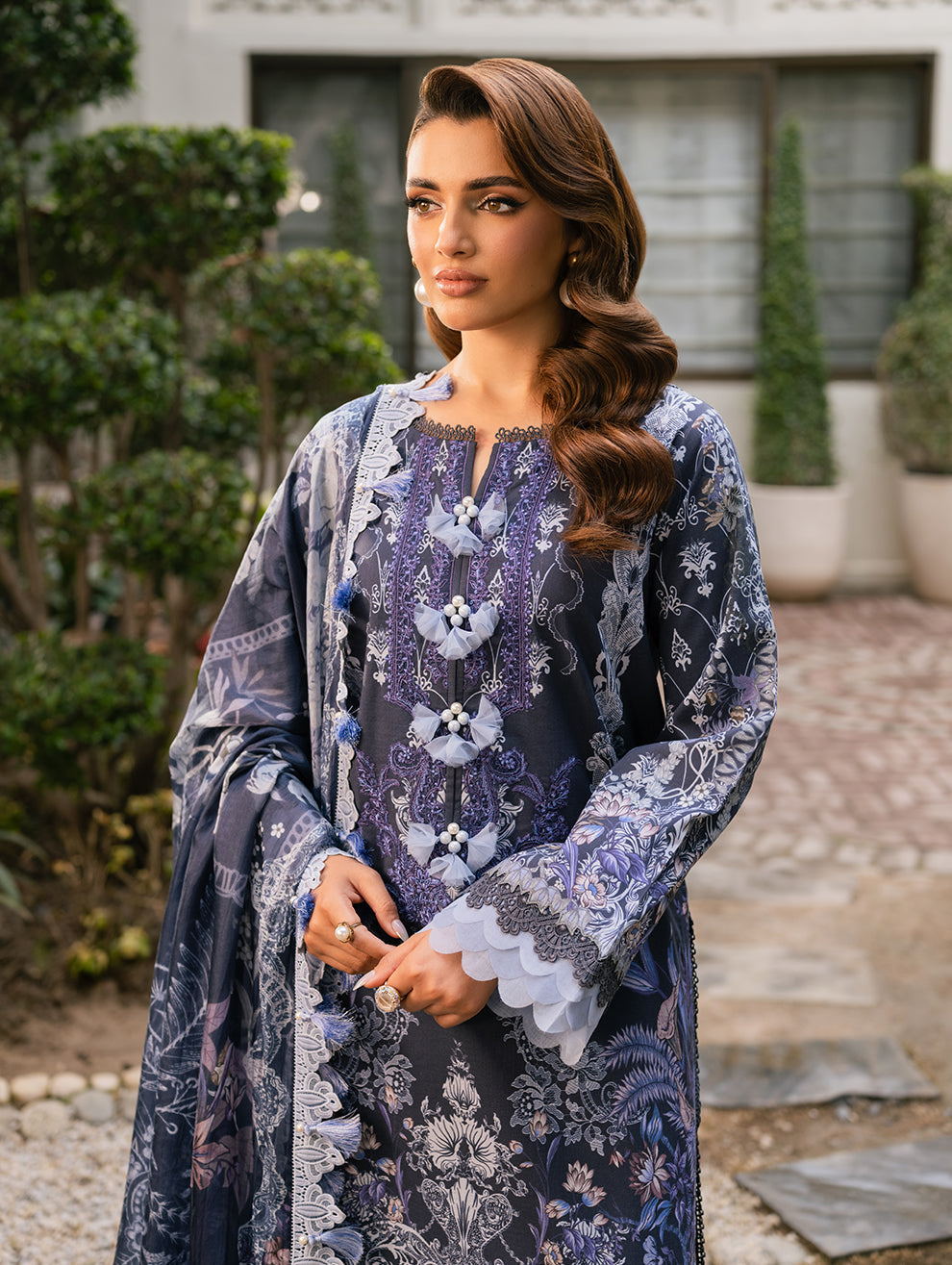 Elara Lawn – ZEPHYRINE