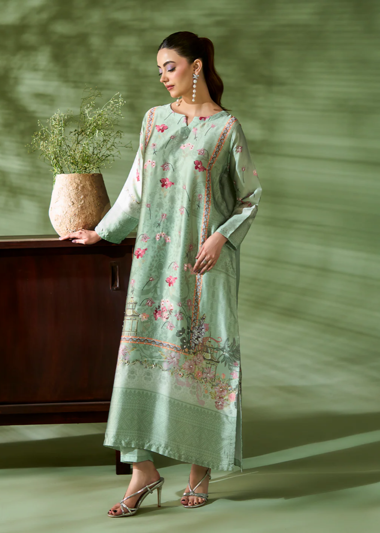 silk Kaftan in Mint green
