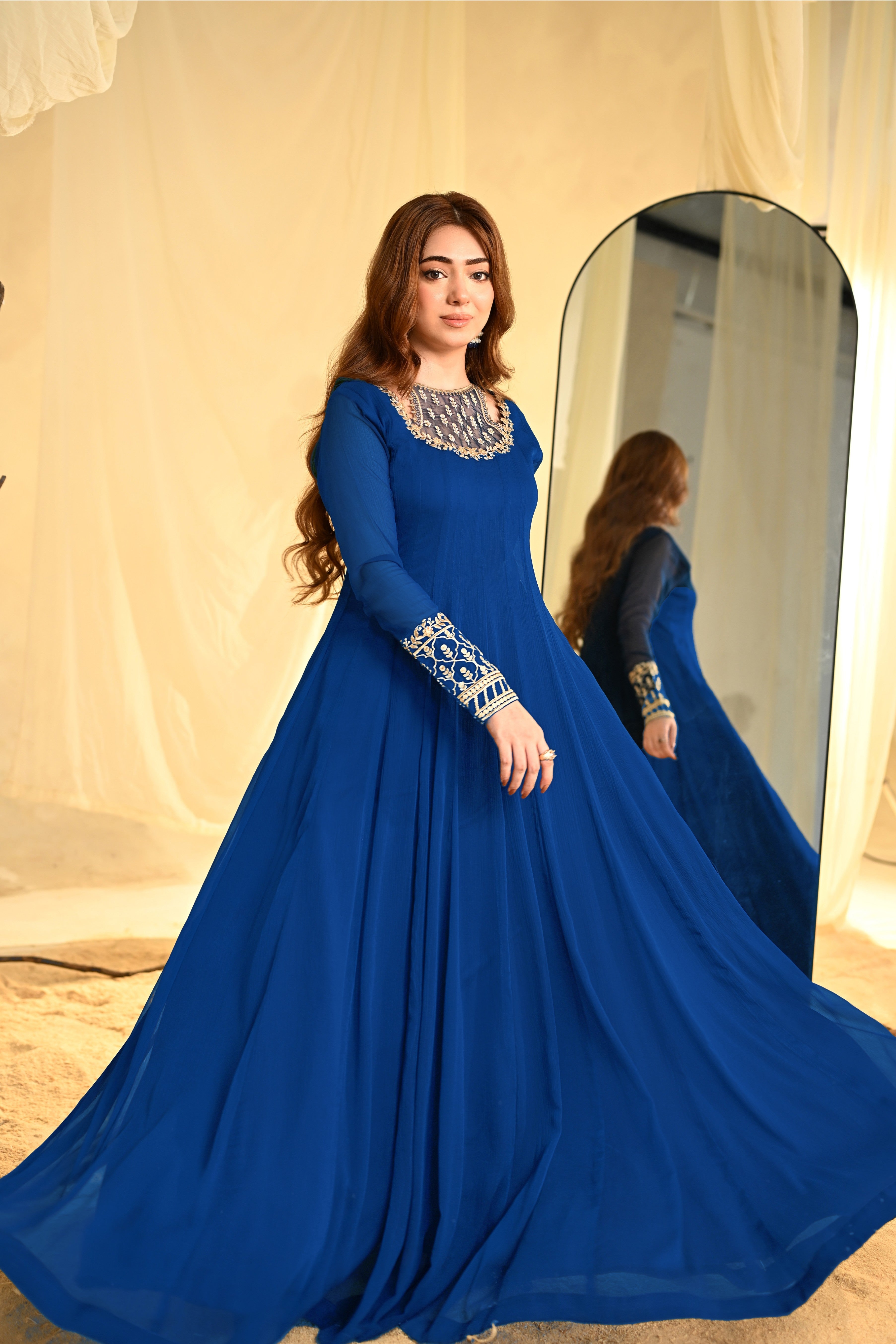 chiffon Maxi in Royal blue