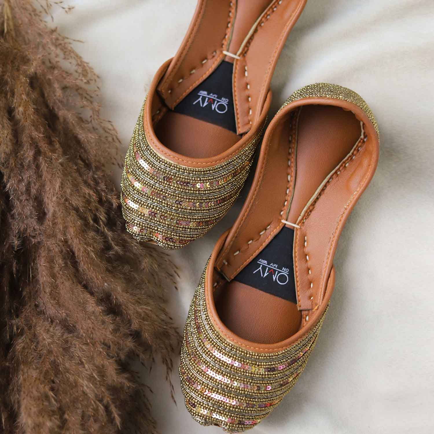Khussa by - High Quality Women Khussa JKJ5837