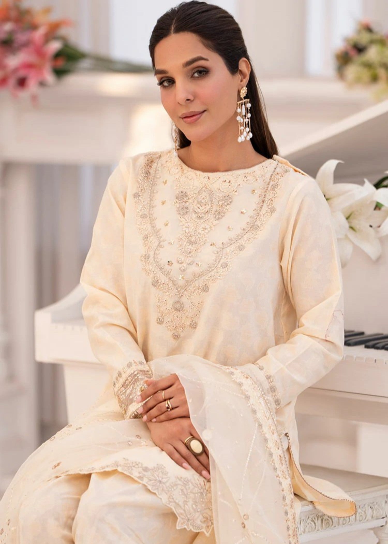 jacquard Kurta Set in Antique white