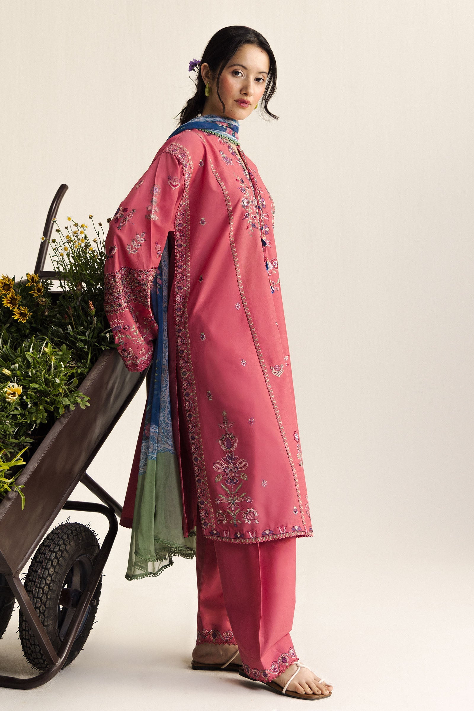 Coco Lawn Edit II – Noa-5A