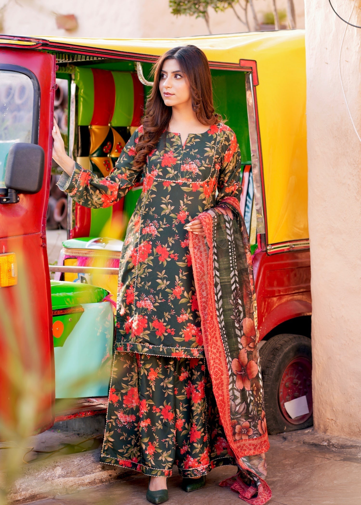 slub lawn Kurta Set in Bottle green