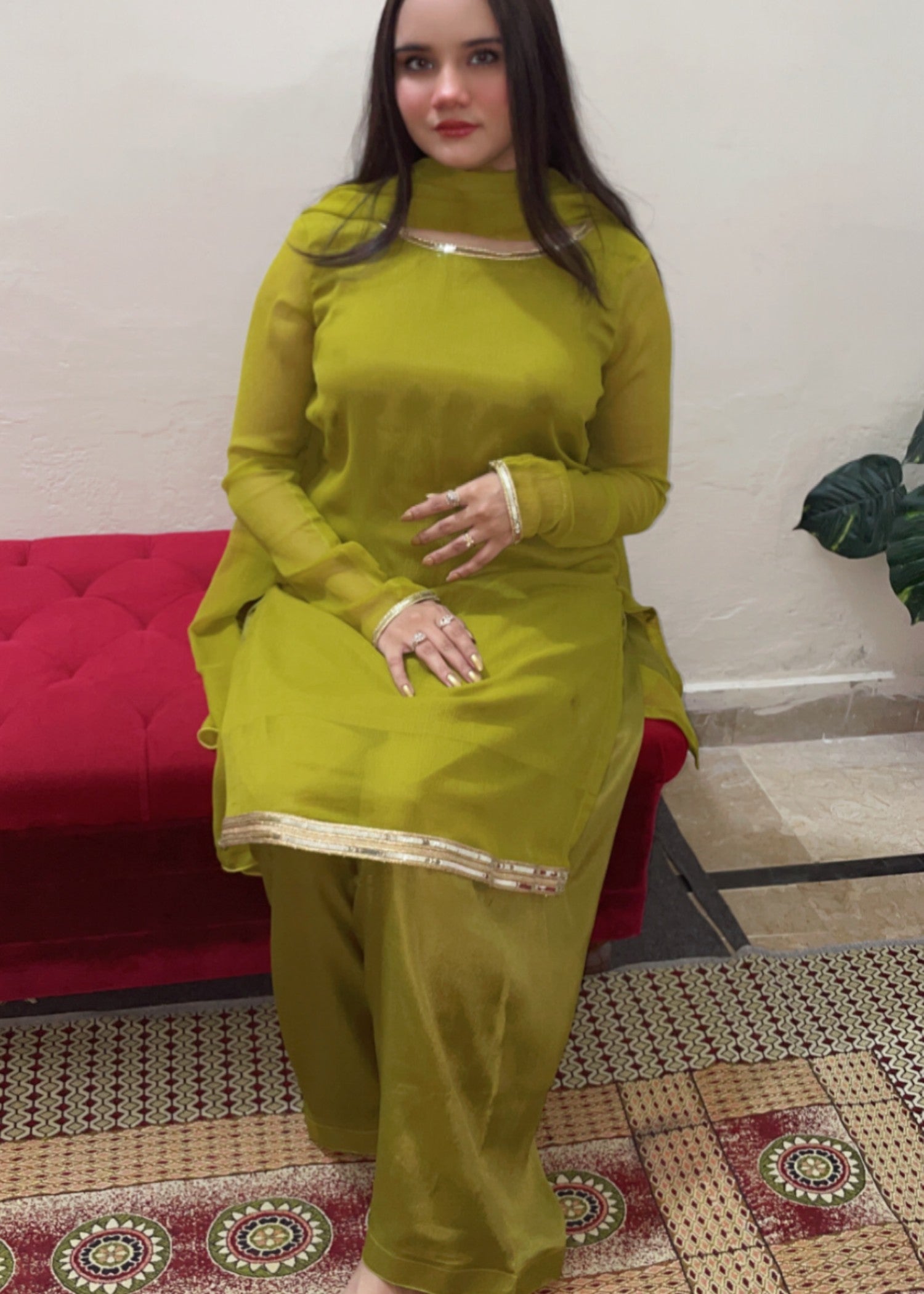 bemberg crinkle chiffon Kurta Set in Olive green