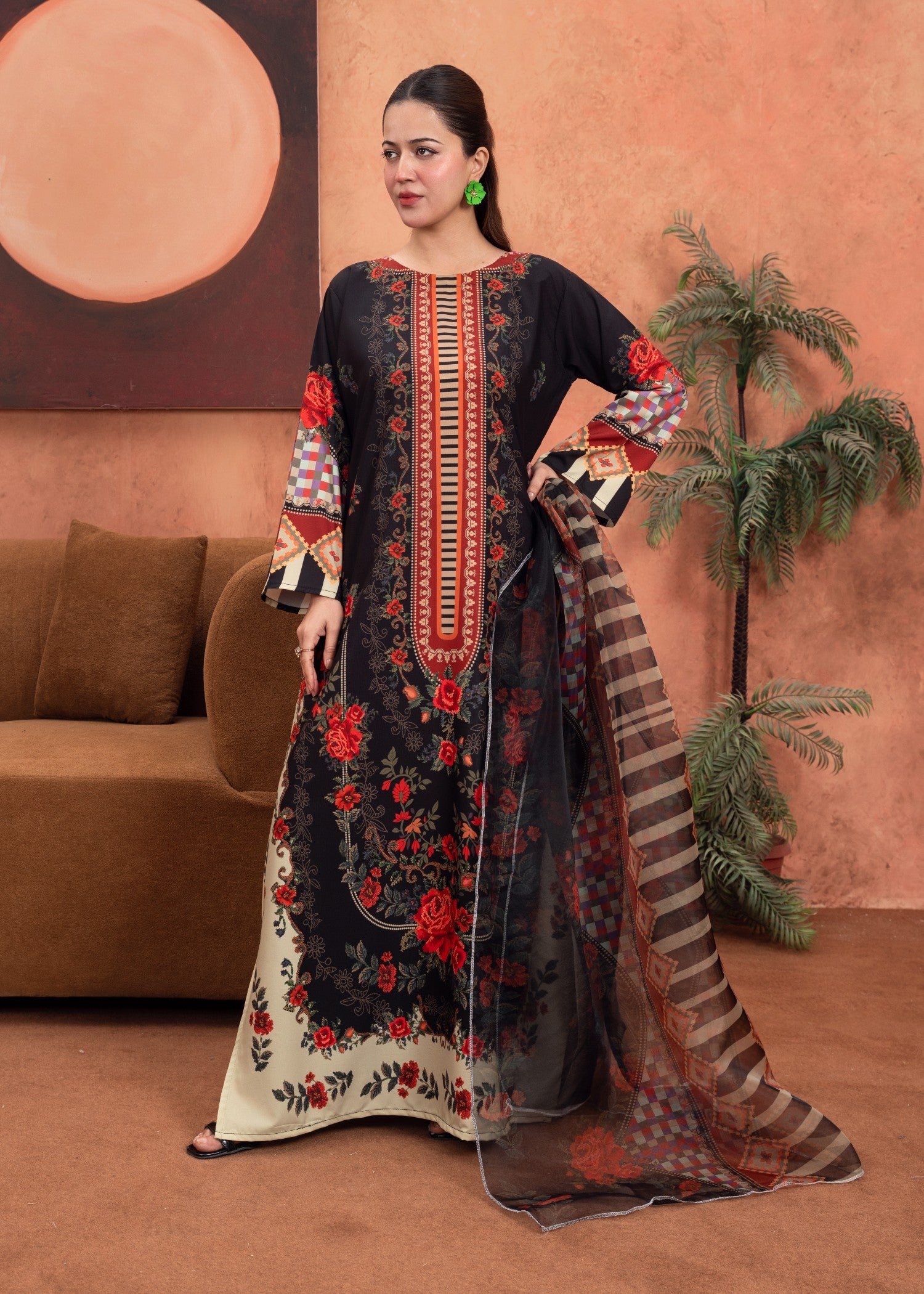 silk crepe Kurta Set in Black