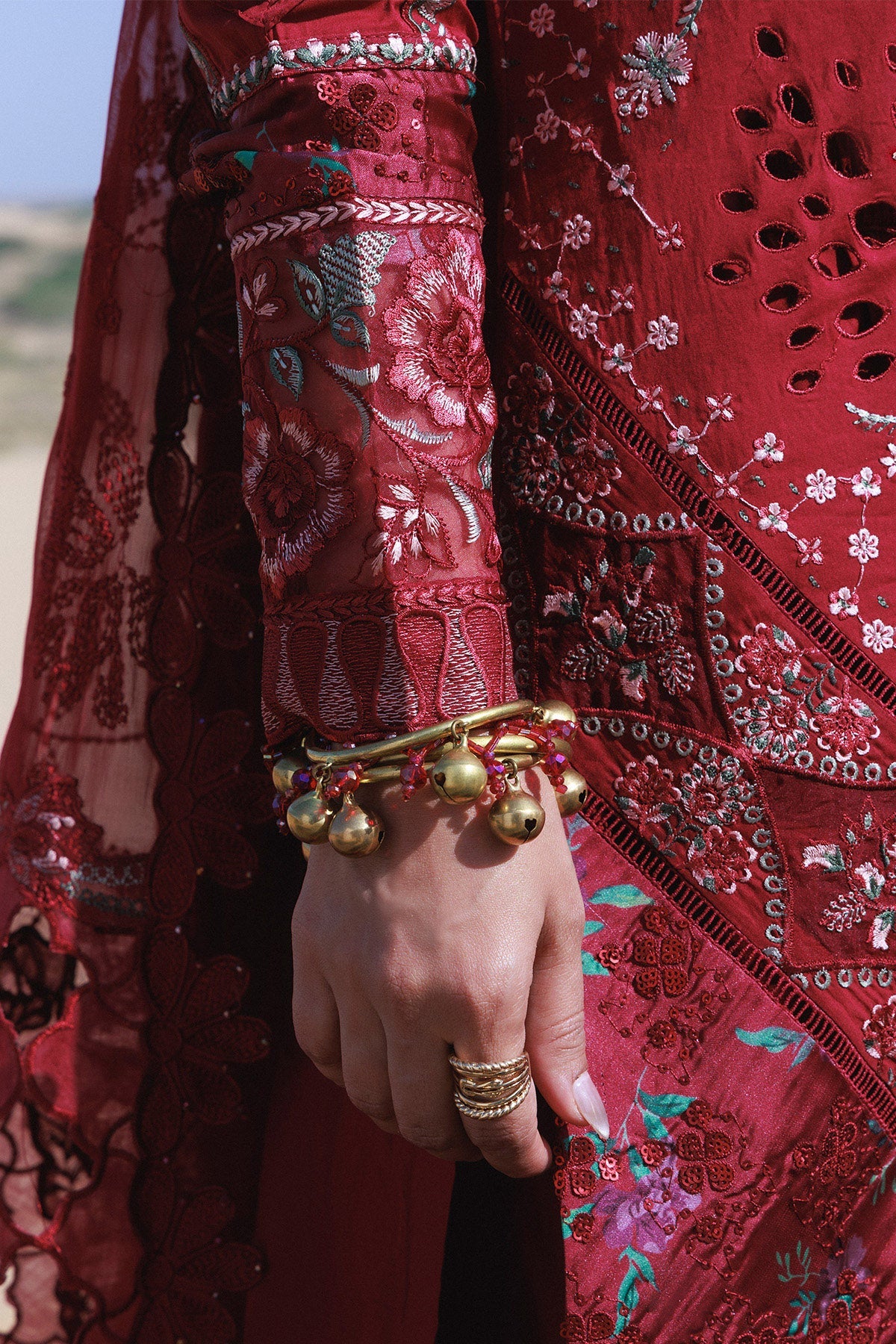 Aman Luxury Lawn – Kiraz NE-230