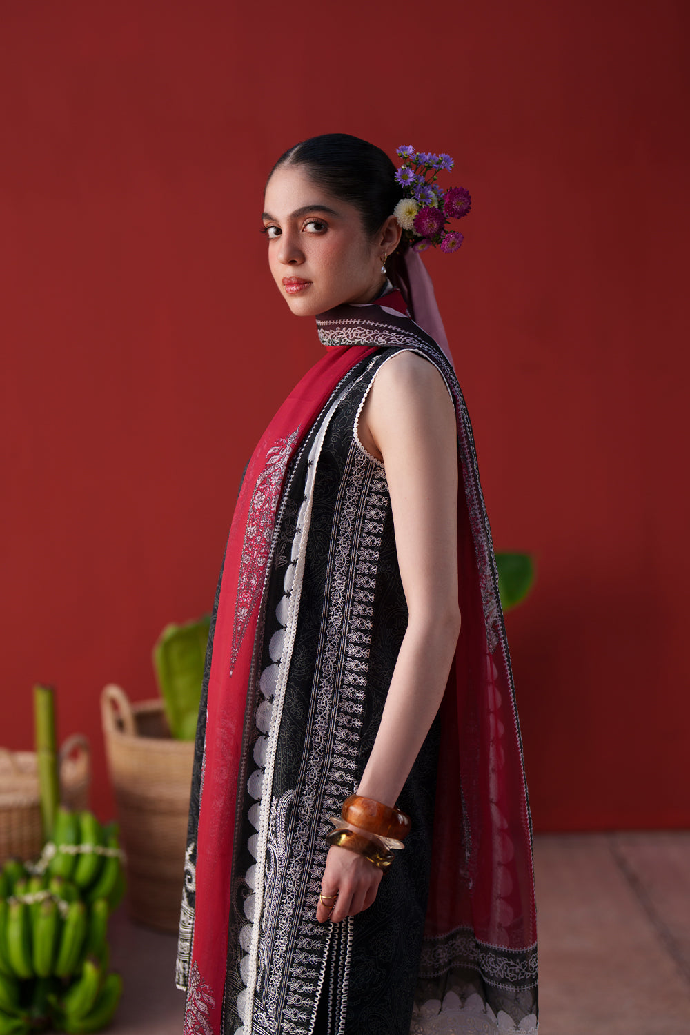 Laanem Luxury Lawn – NERAYA-B-SRL26-07