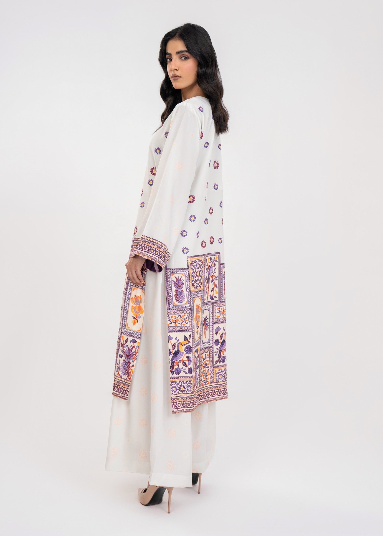 grip Gown in Off-white