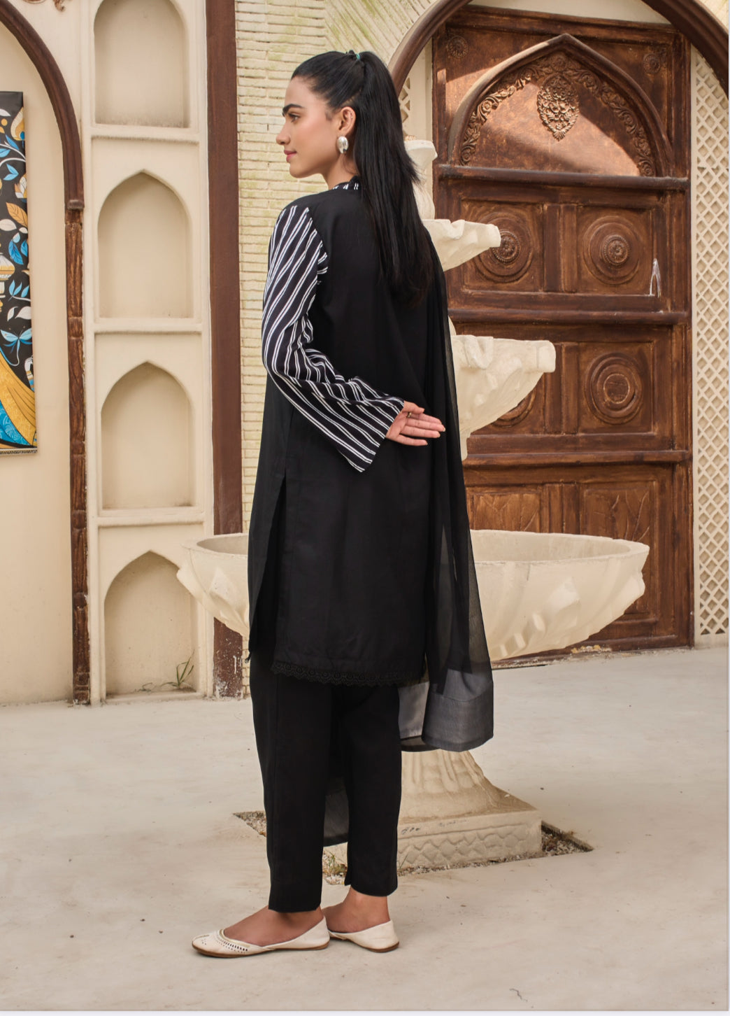linen Kurta Set in Black