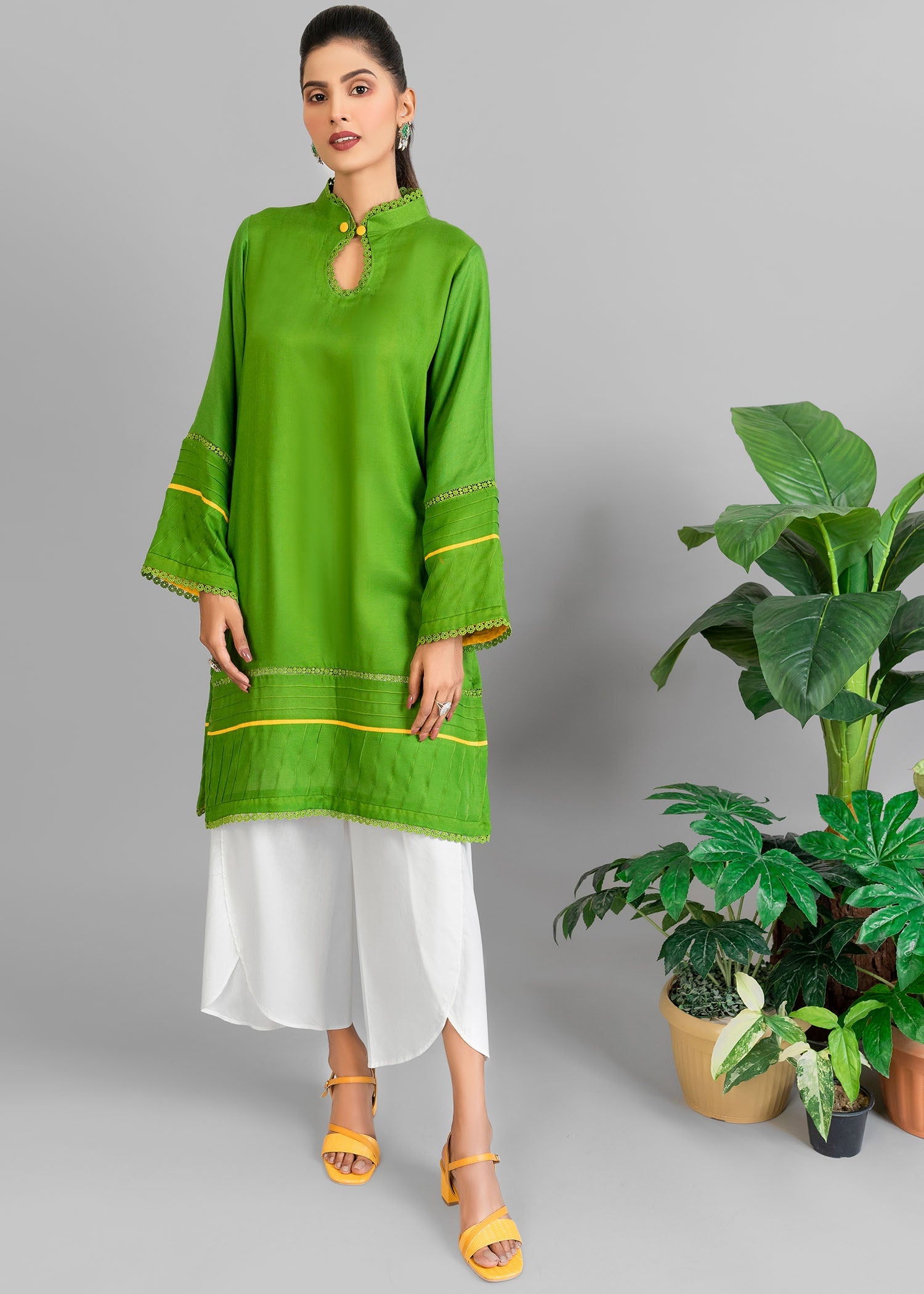 linen Kurta Set in Green