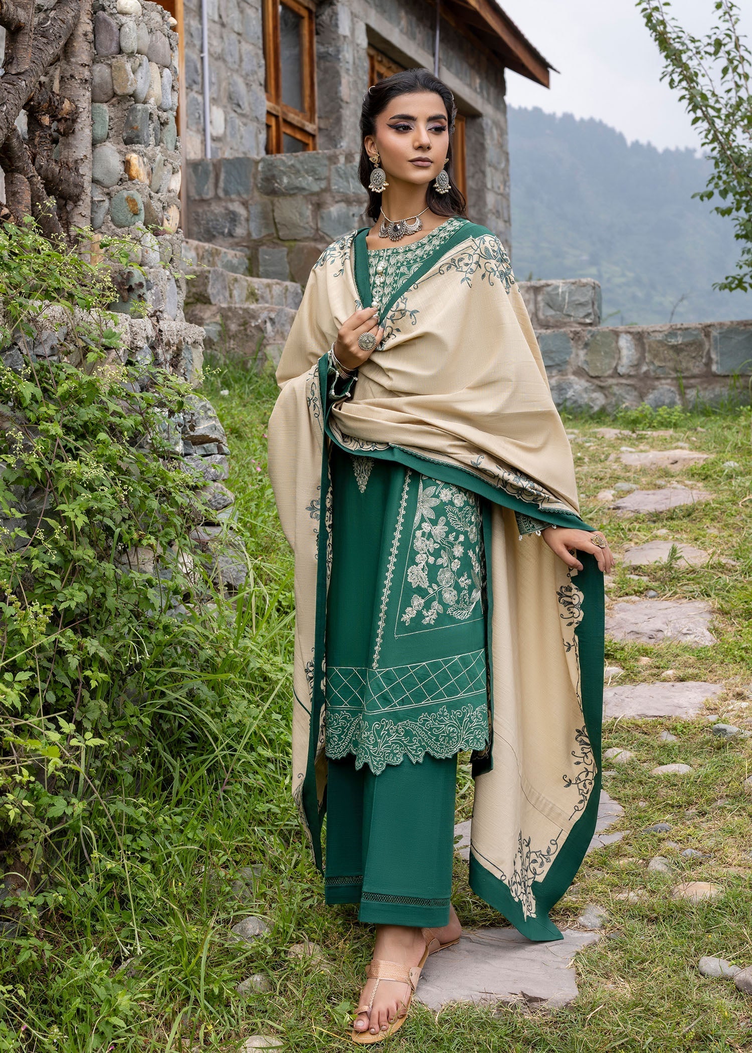khaddar Kurta Set in Jungle green