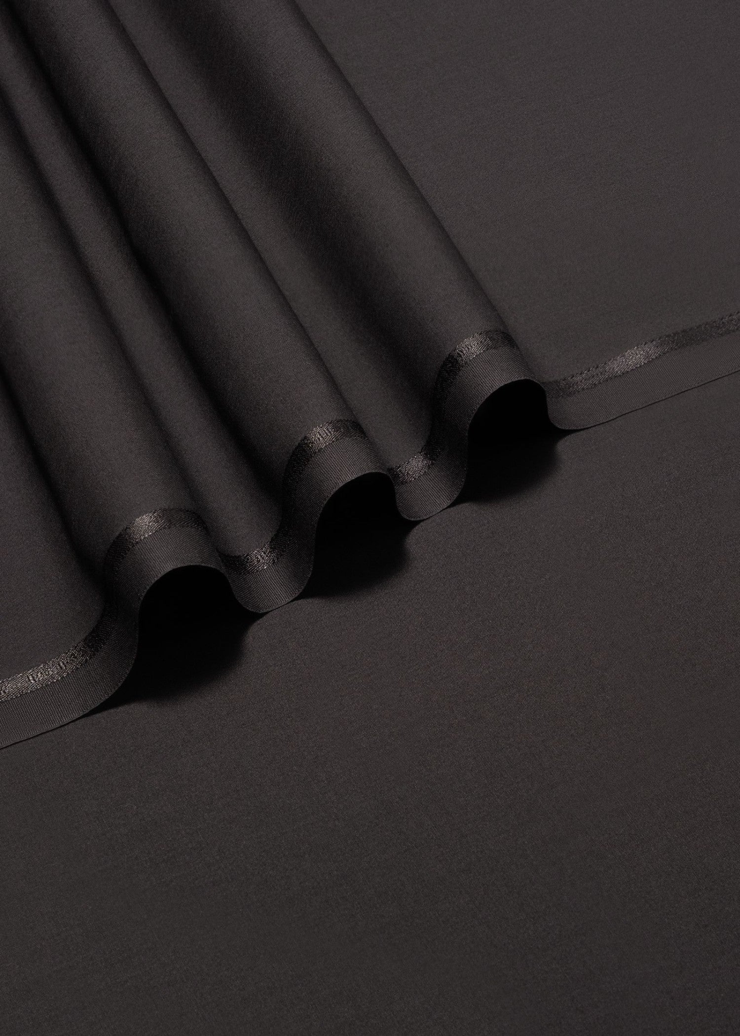 wash & wear Unstitched in Taupe black