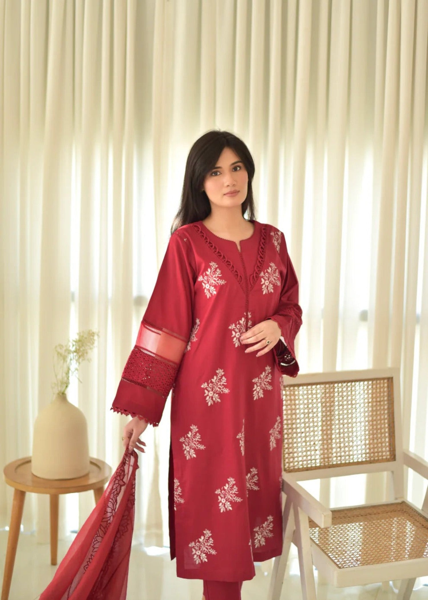 dhanak Kurta Set in Red