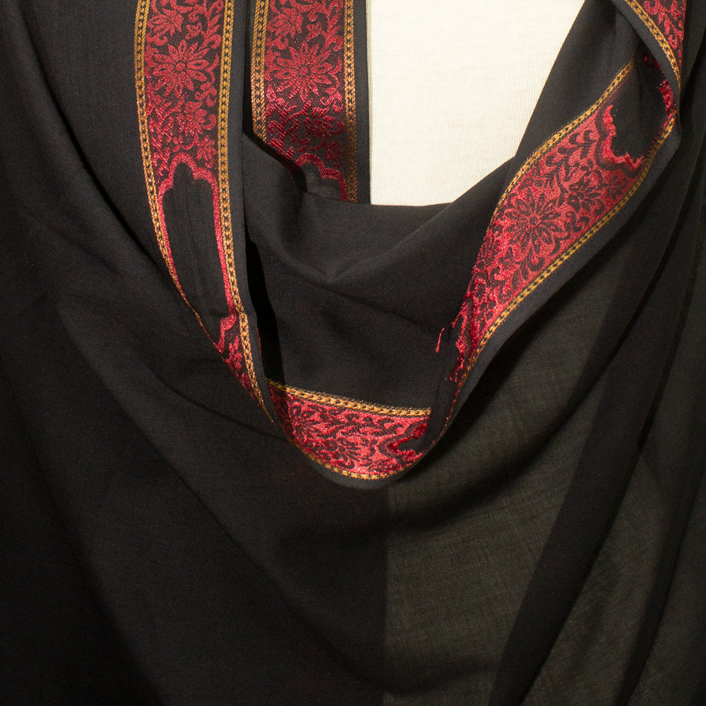 Shawl in Black Color by - Trendy Women Shawl OXU8931