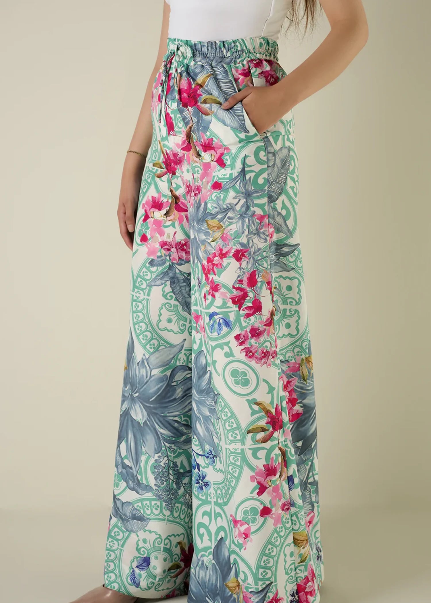 crepe Trousers in Sky blue
