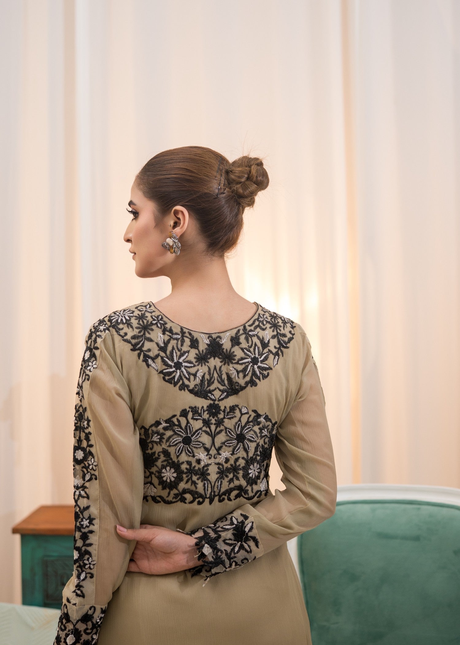 bemberg crinkle chiffon Pishwas in Beige