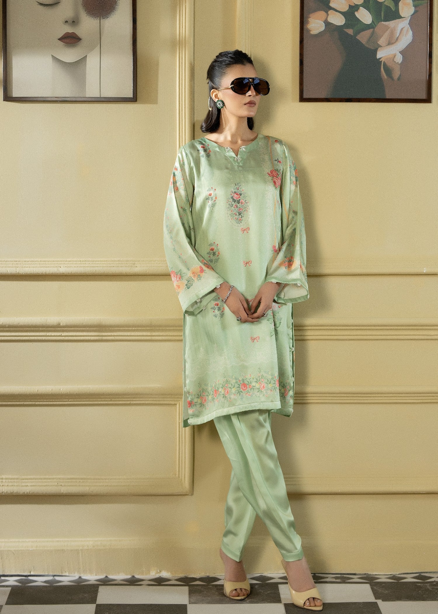 charmuse/shamooz Kurta Set in Moss green