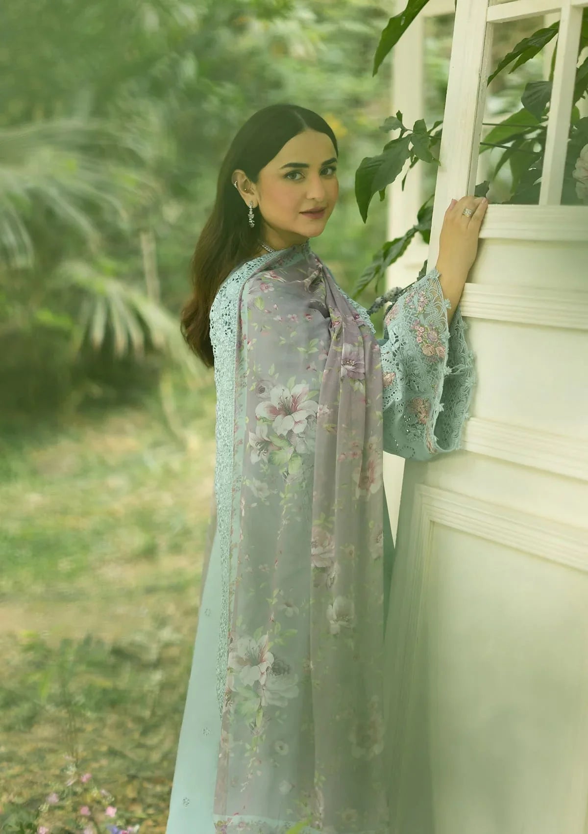 Luxury Lawn – ELQ-6b Mint Story