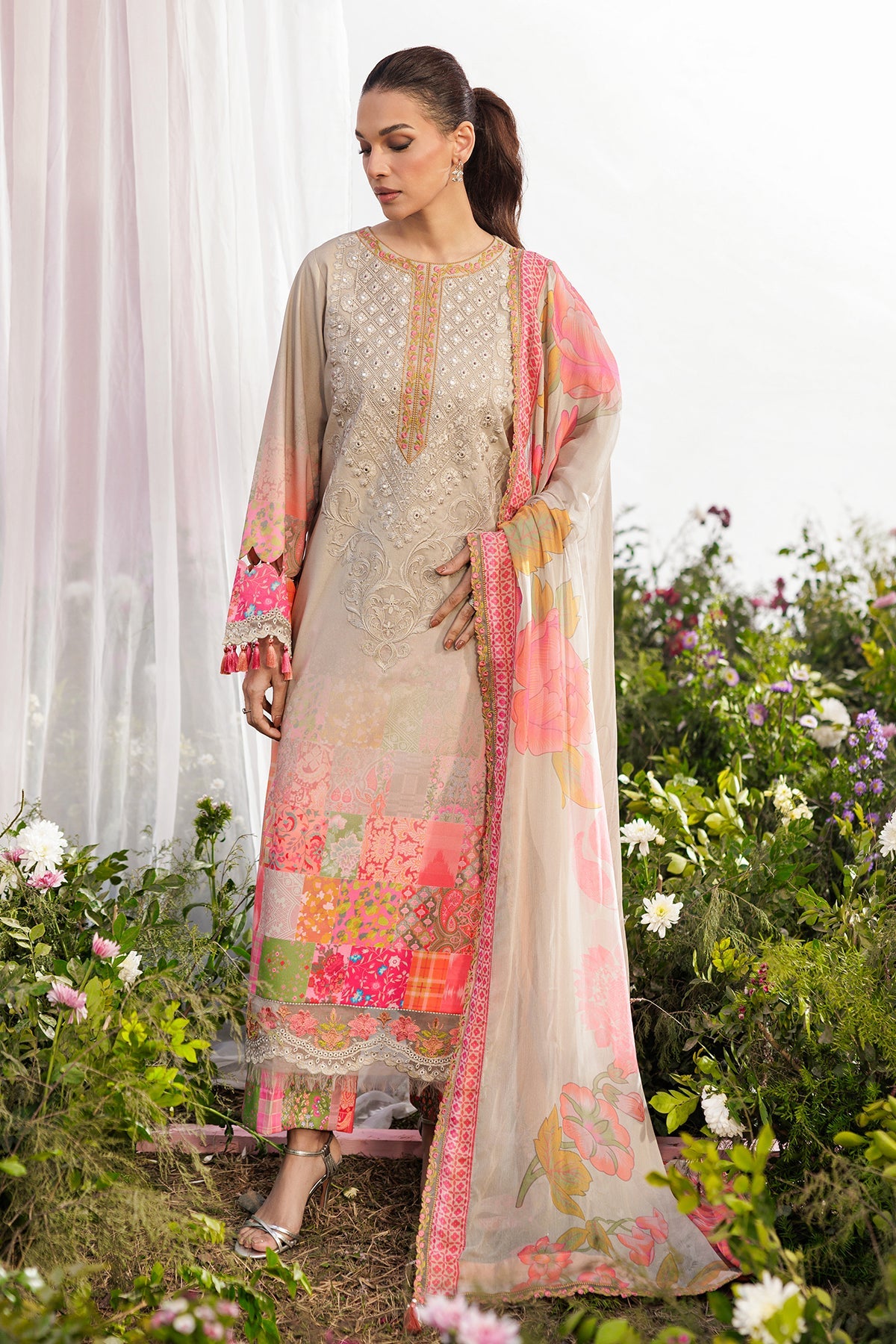 Rang-e-Bahar Lawn – CRB6-05